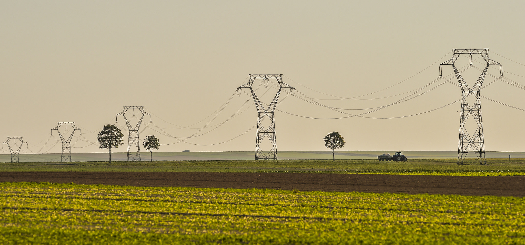 Nikon AF-S Nikkor 300mm F2.8G ED VR II sample photo. Power line, electricity pylons, landscape photography