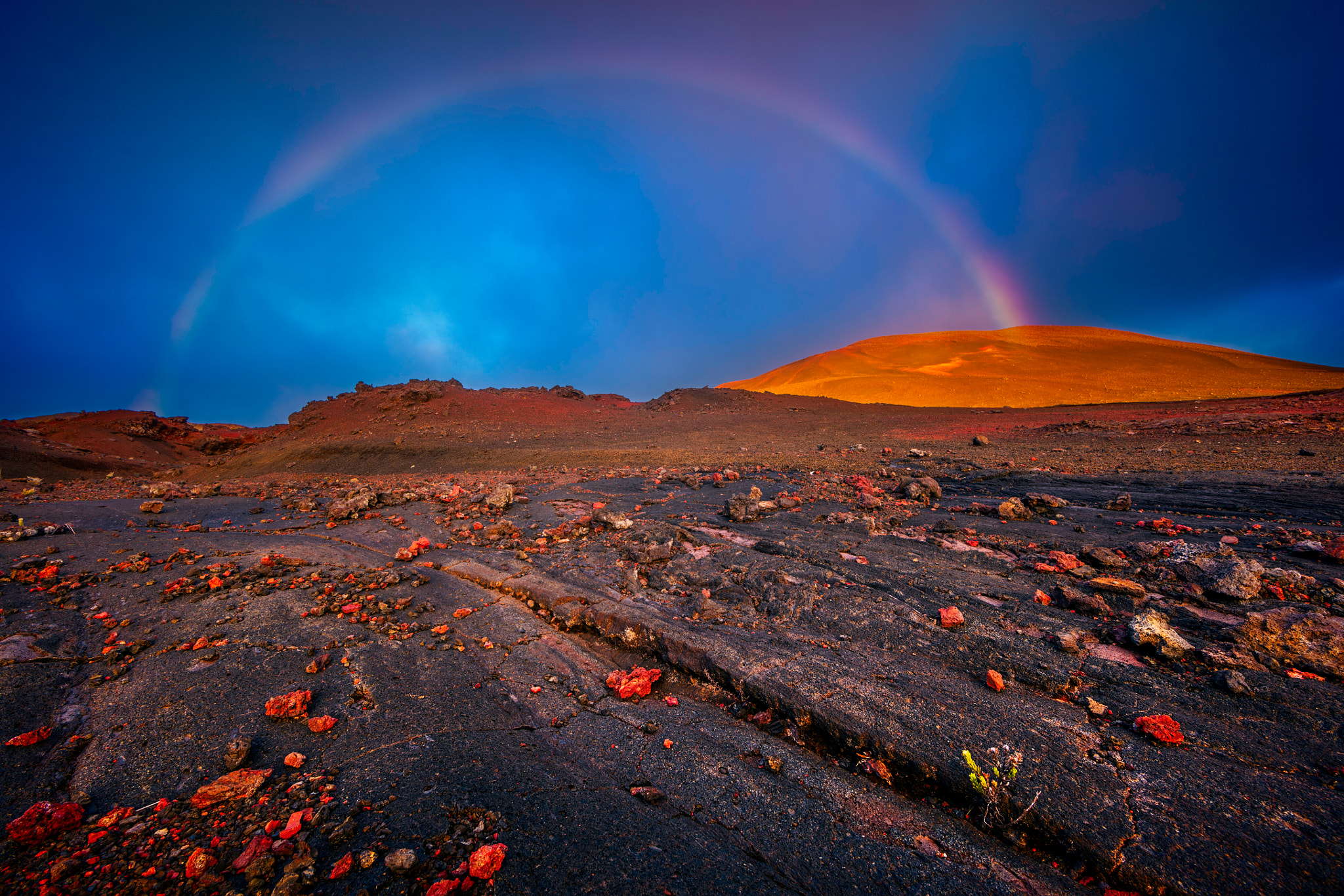 Canon EF 14mm F2.8L II USM sample photo. Volcano rainbow photography