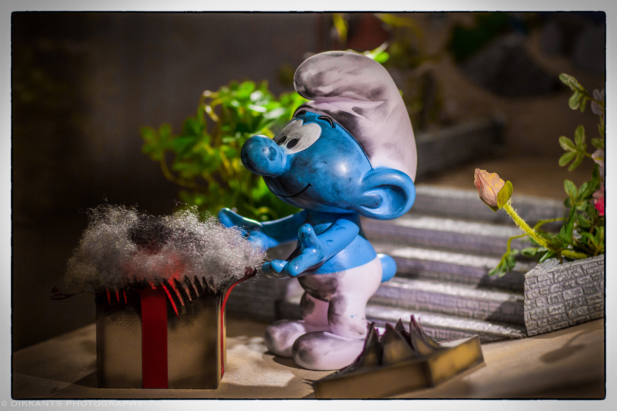 Canon EOS 700D (EOS Rebel T5i / EOS Kiss X7i) + Canon EF 85mm F1.2L II USM sample photo. The smurfs photography