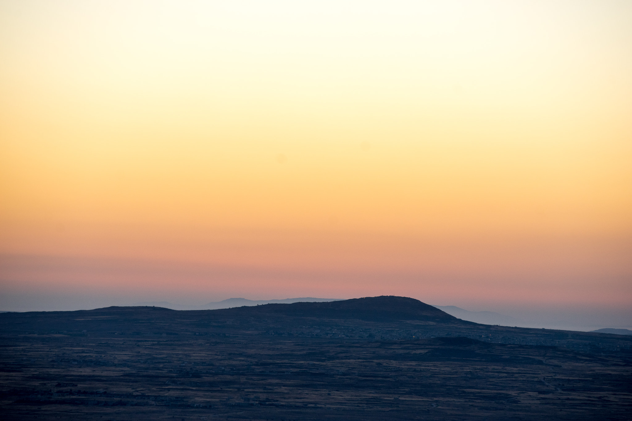 Sony a7 II + Canon EF 70-200mm F2.8L IS II USM sample photo. Syrian sunset photography