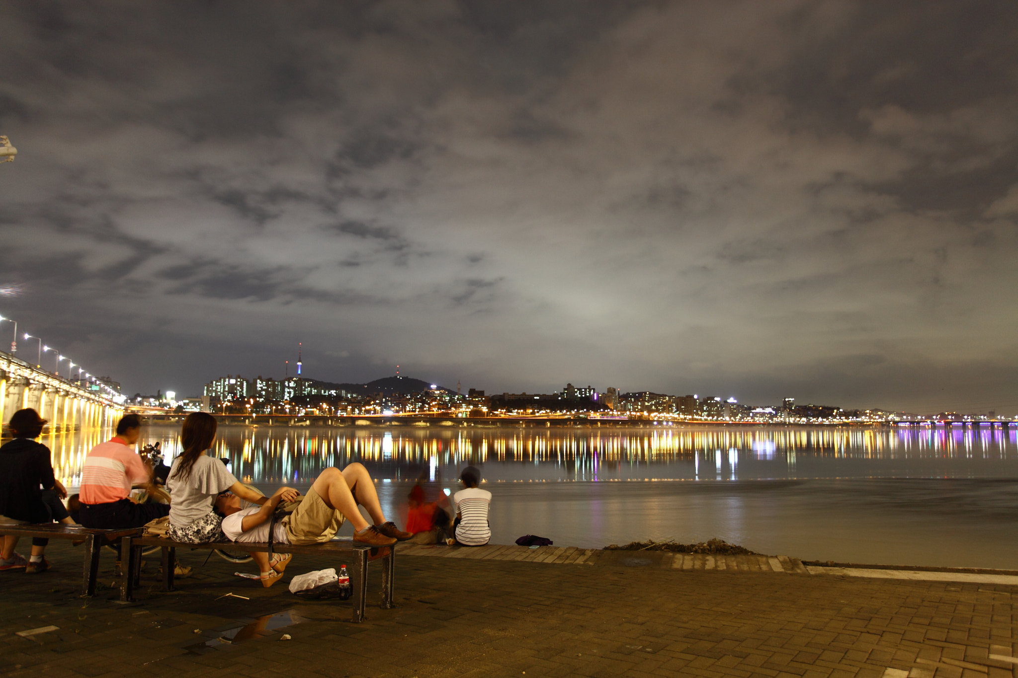 Canon EF 17-40mm F4L USM sample photo. A summer night photography