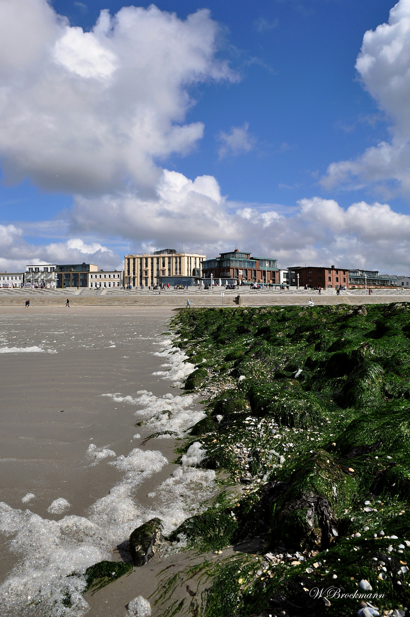 Sigma 17-50mm F2.8 EX DC OS HSM sample photo. Nordseepromenade photography
