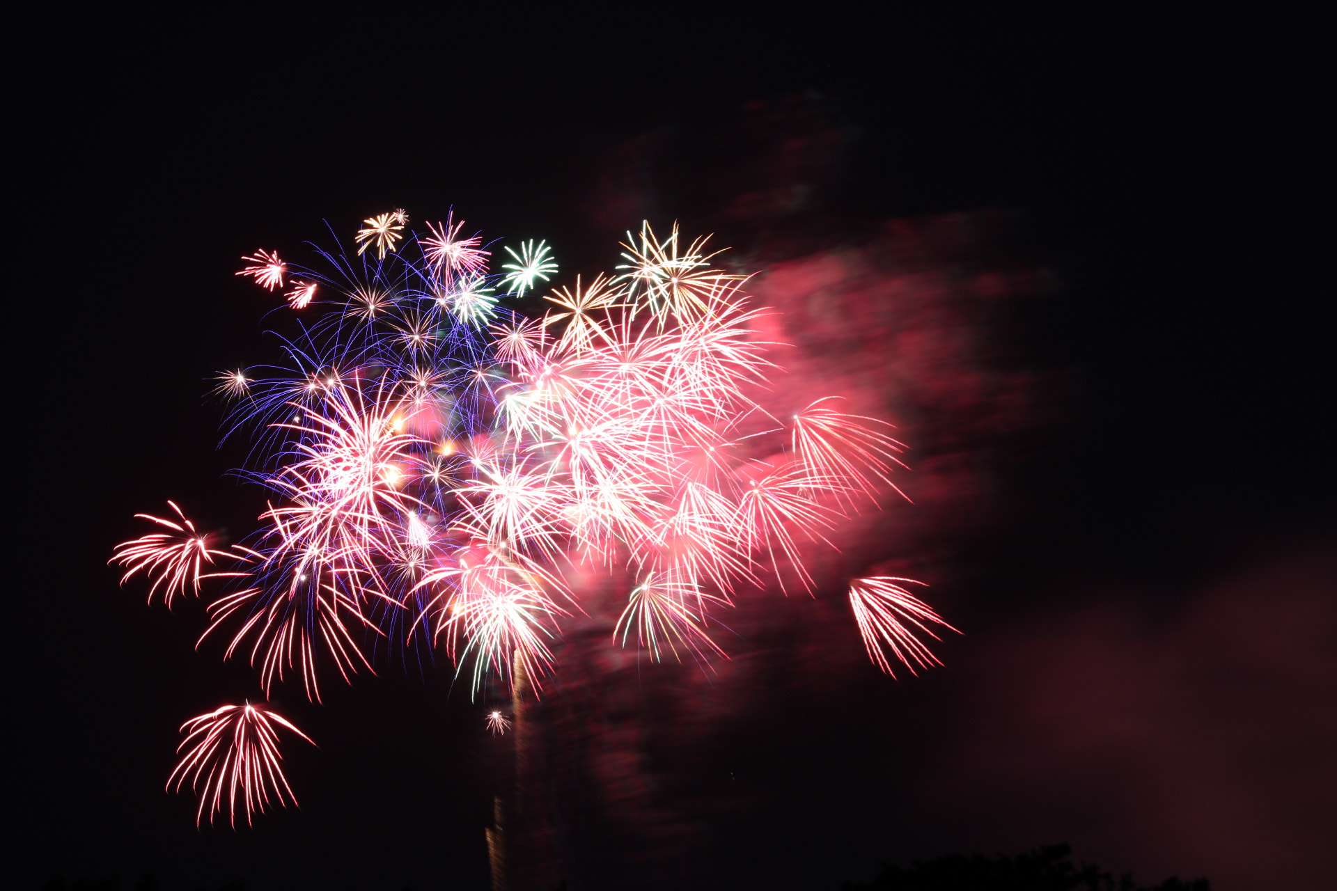 Canon EOS 760D (EOS Rebel T6s / EOS 8000D) sample photo. Fireworks photography