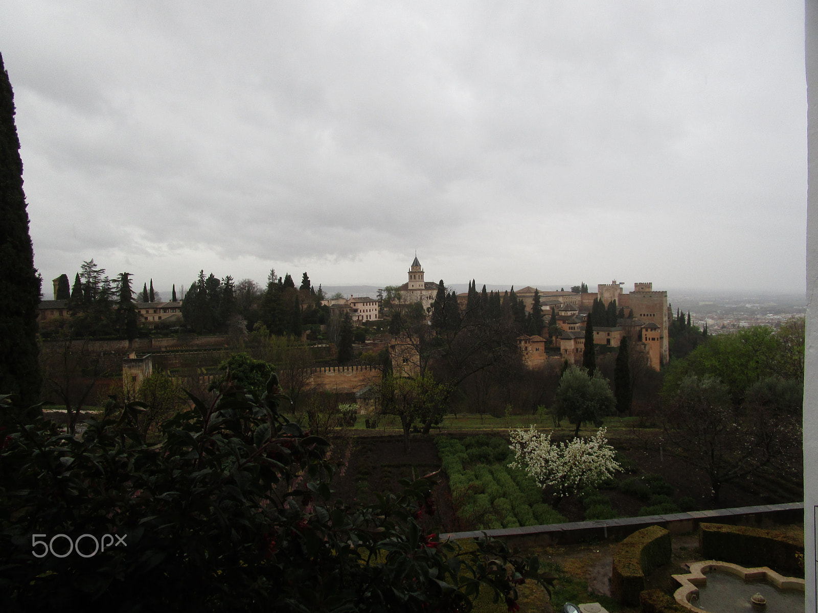 Canon PowerShot ELPH 150 IS (IXUS 155 / IXY 140) sample photo. Granada, españa, abril de 2016 photography