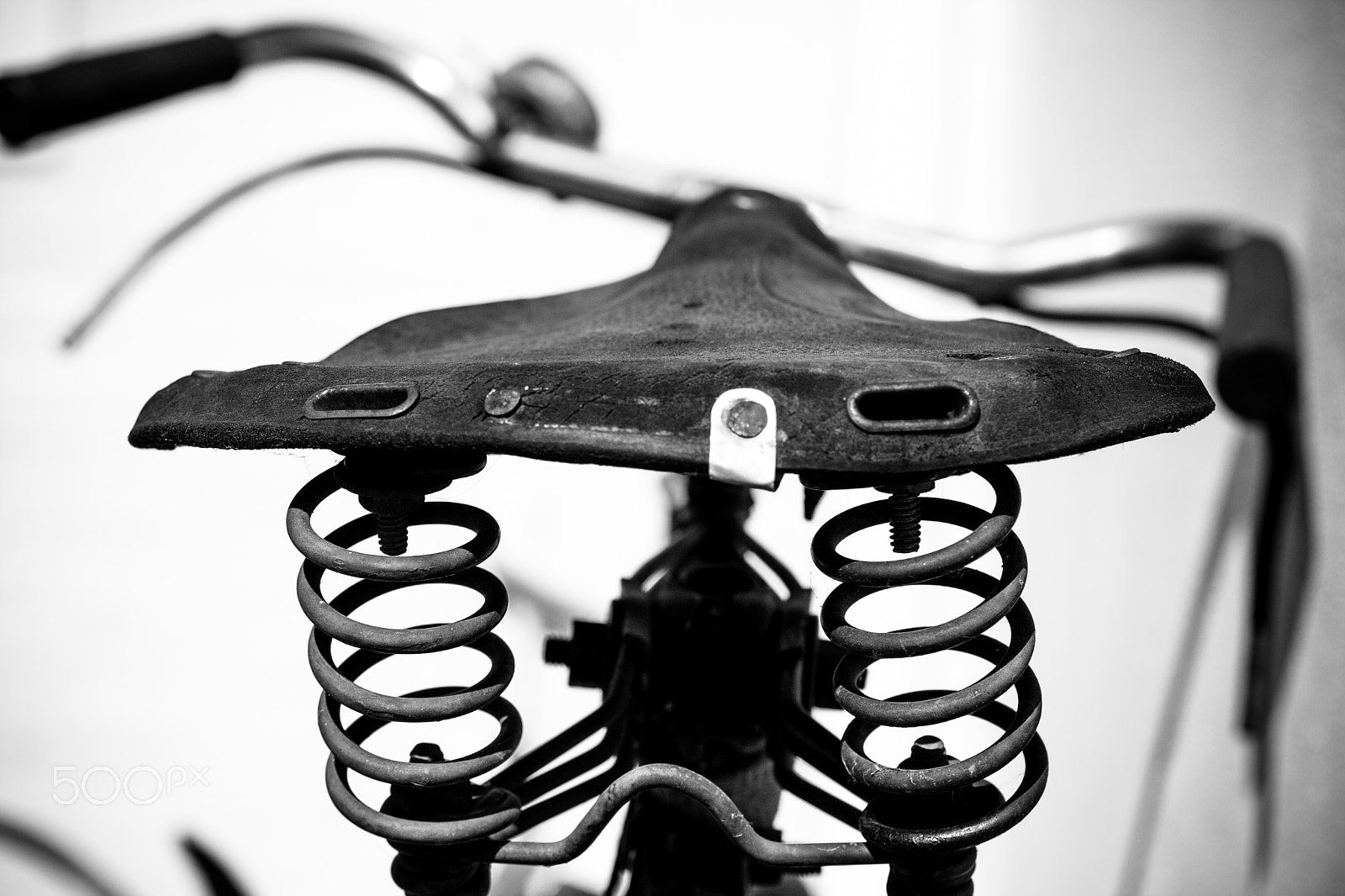 Canon EF 50mm F2.5 Macro sample photo. Old bicycle photography