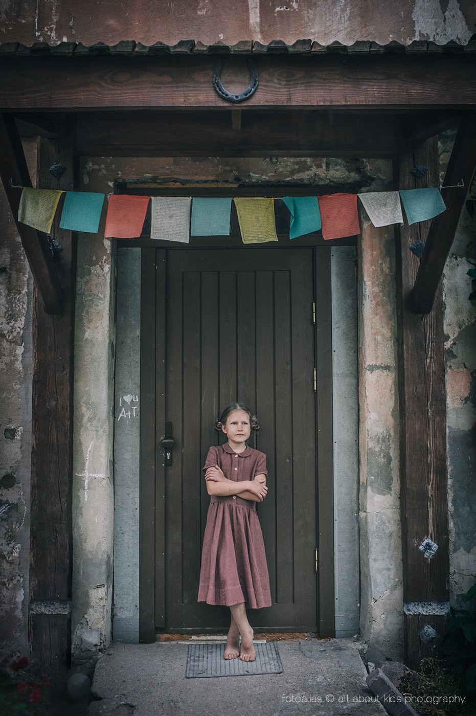 Nikon D3S + Nikon AF-S Nikkor 35mm F1.4G sample photo. Old town girl photography