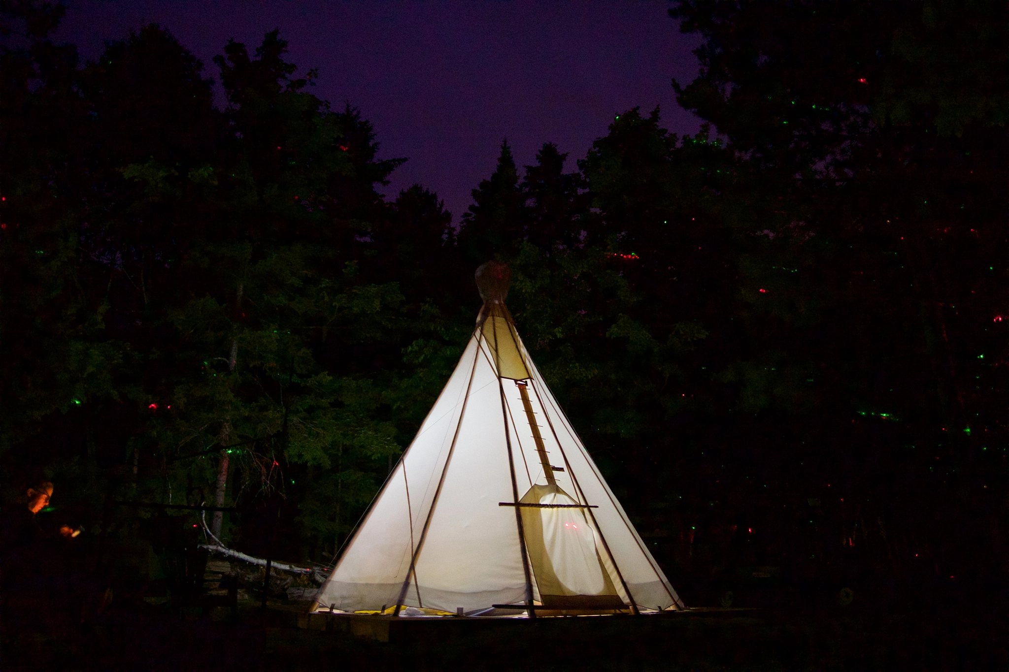 Tamron SP AF 17-50mm F2.8 XR Di II LD Aspherical (IF) sample photo. Teepee at night photography