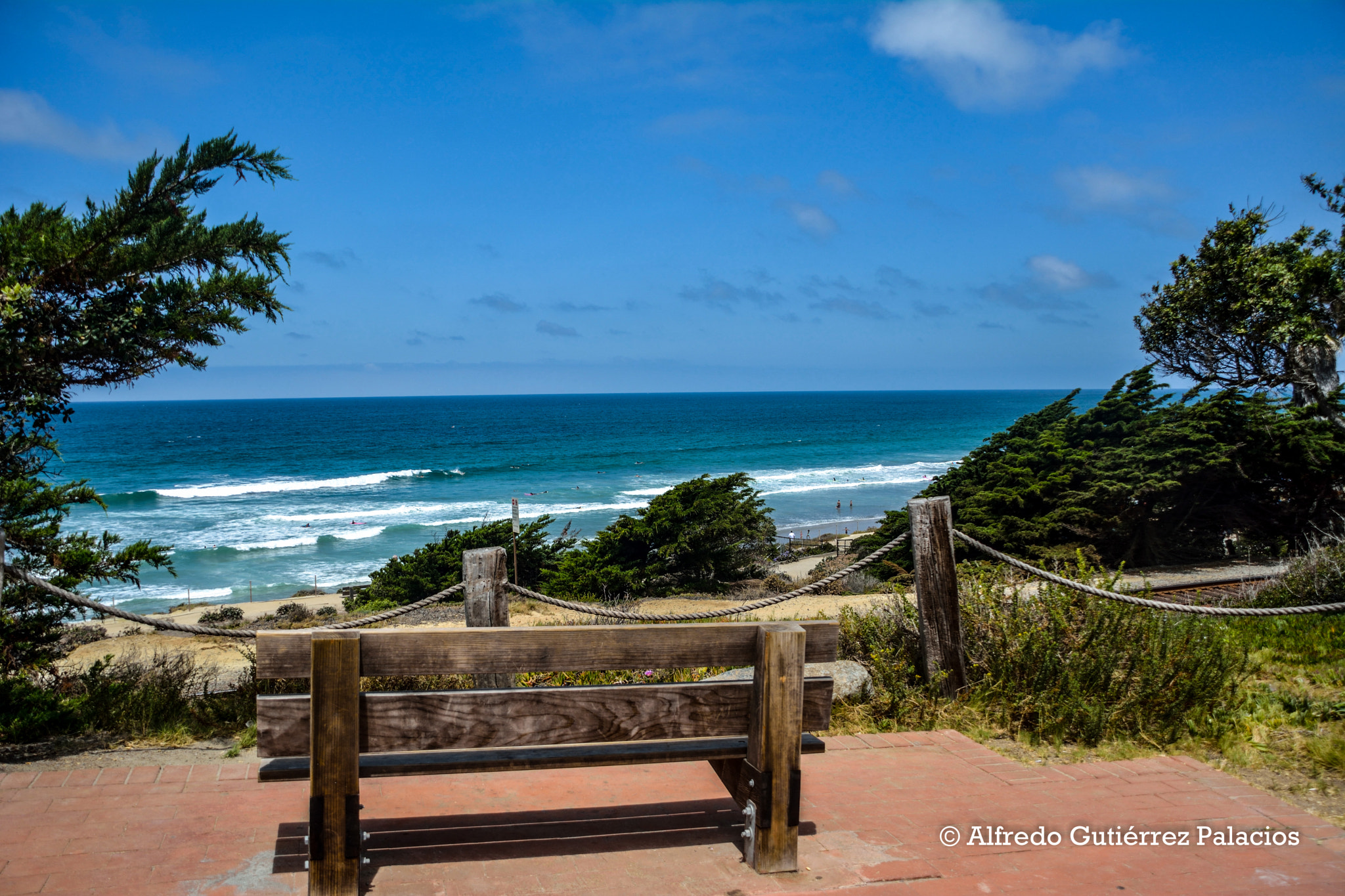 Nikon D7100 + Sigma 18-200mm F3.5-6.3 DC OS HSM sample photo. Bench with a view photography