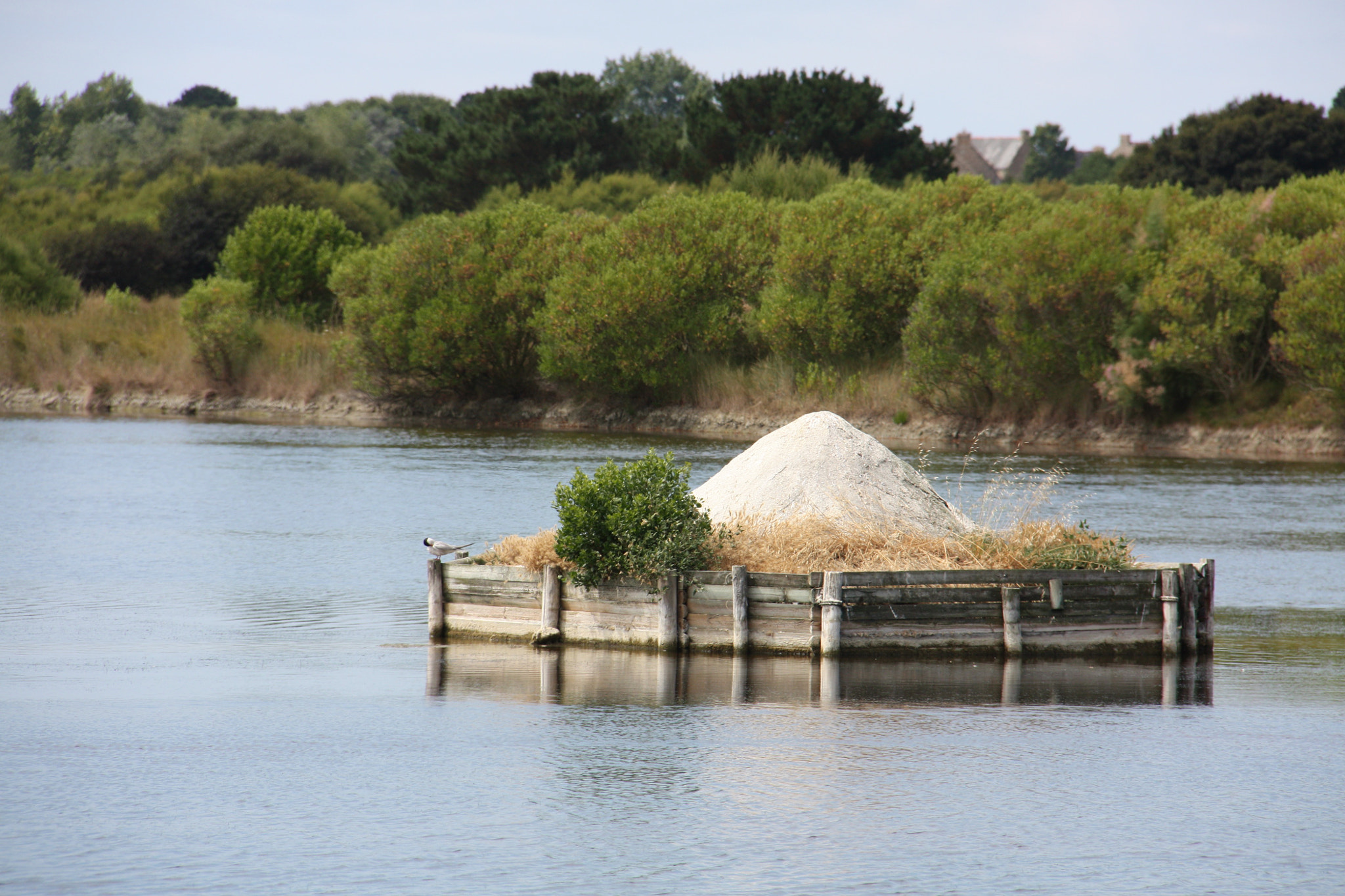 Canon EF-S 18-200mm F3.5-5.6 IS sample photo. Les salines de carnac france photography