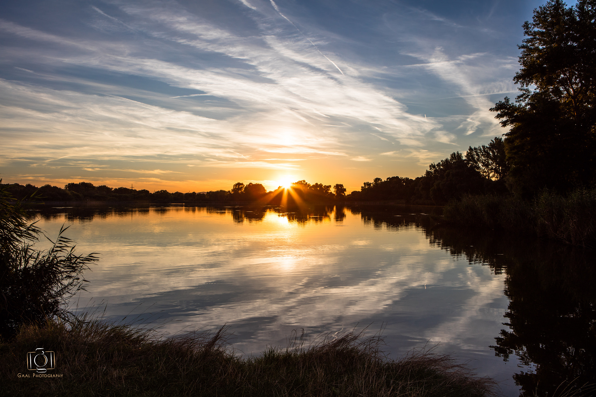 Canon EOS 5DS + Canon EF 24-70mm F2.8L USM sample photo. Sunset on lake naplás photography