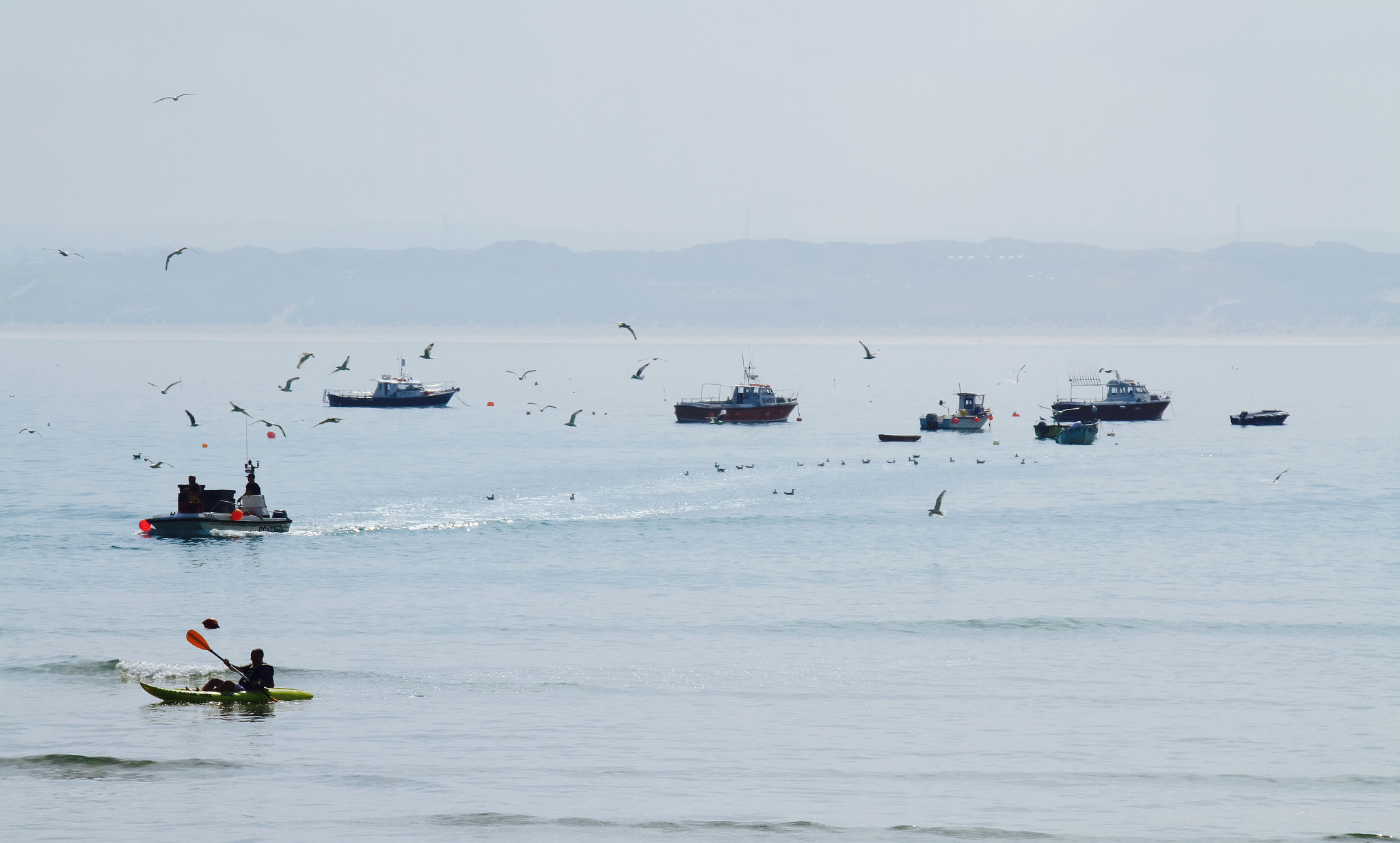 Canon 18-250mm sample photo. Boating photography
