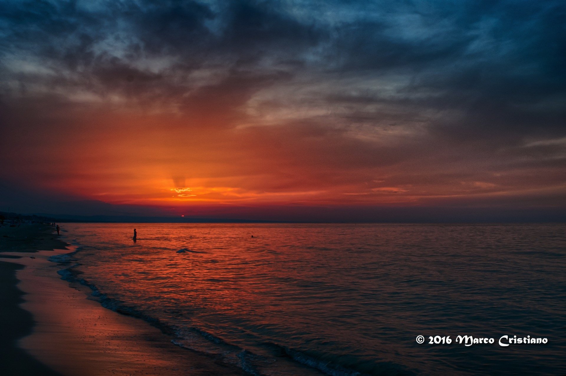 Nikon D300 + AF Nikkor 24mm f/2.8 sample photo. Summer... photography