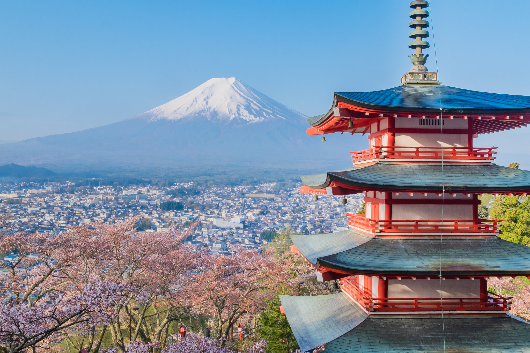 Fujifilm XC 16-50mm F3.5-5.6 OIS sample photo. Mount fuji and chureito pagoda photography