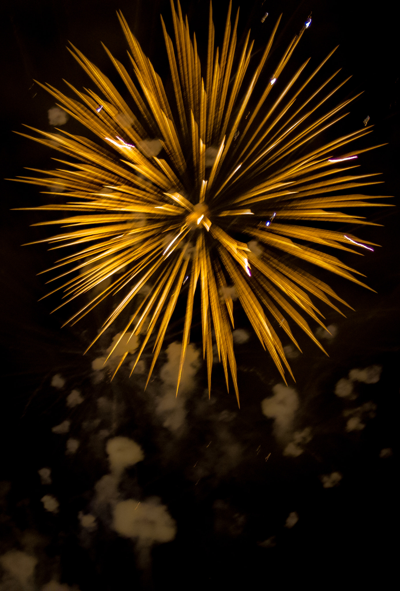 Sony SLT-A58 + 17-50mm F2.8 sample photo. Feuerwerk fallas valencia photography