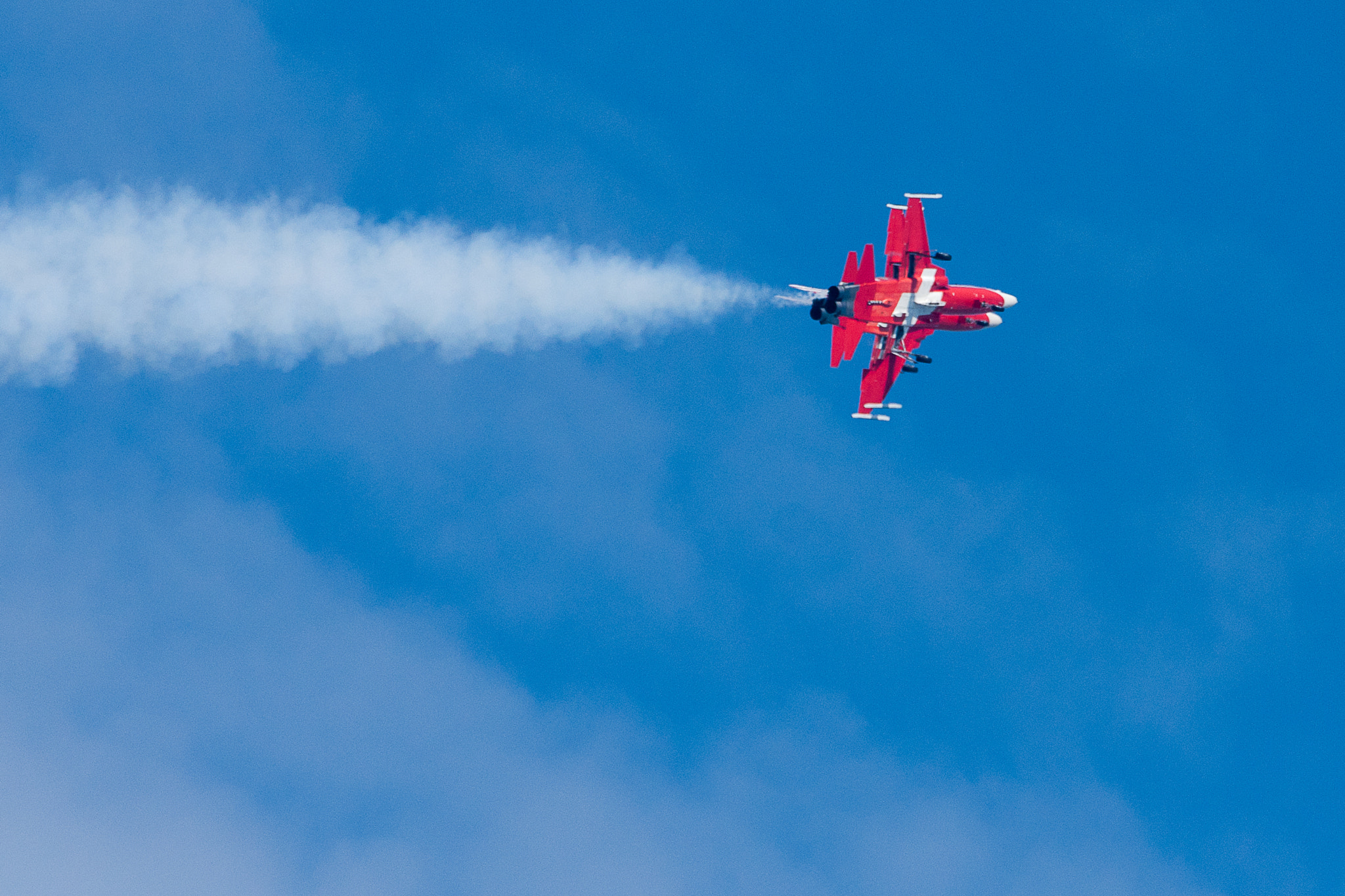 Sony Alpha DSLR-A700 + Sony 70-400mm F4-5.6 G SSM sample photo. Patrouille suisse photography