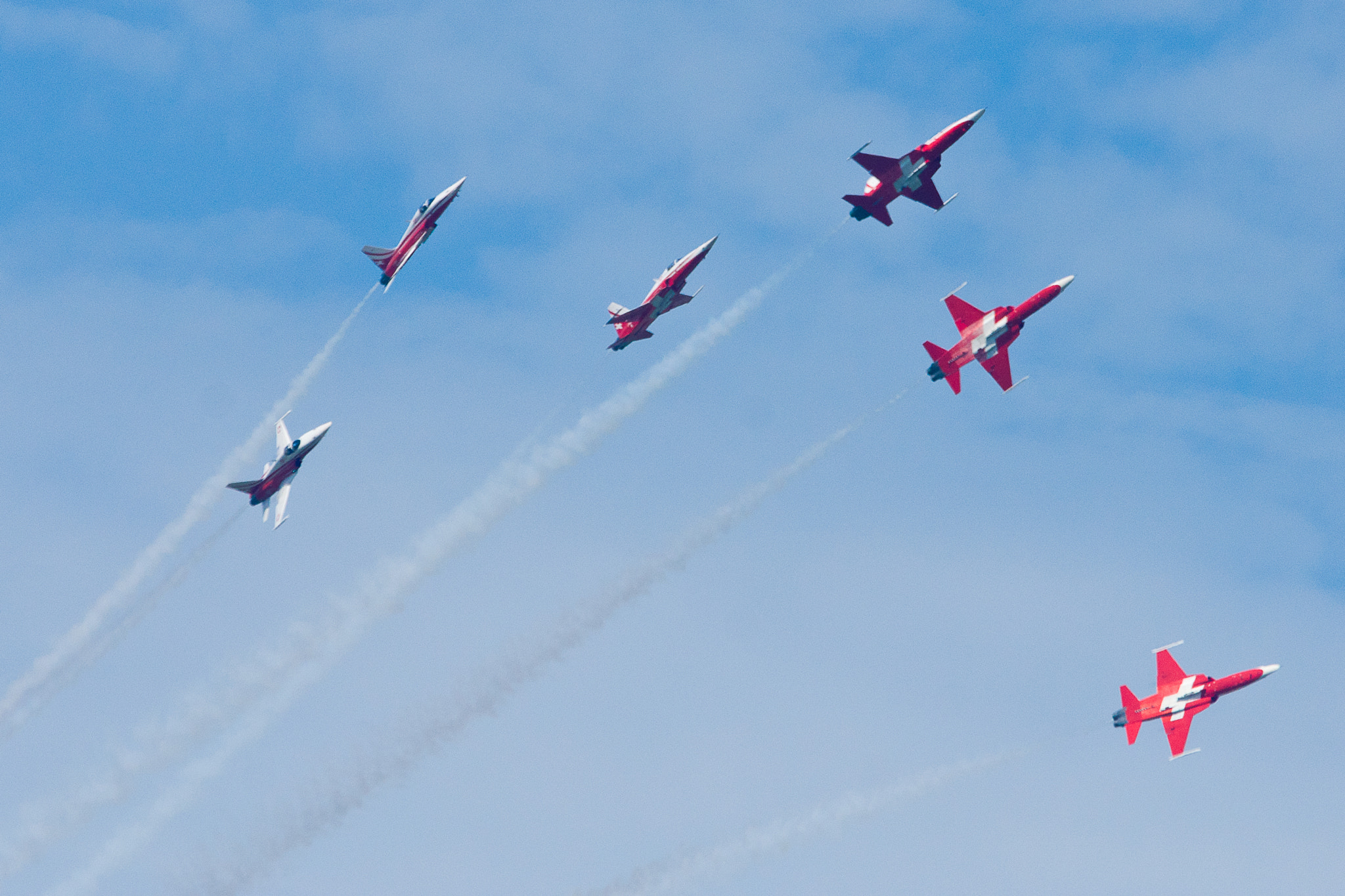 Sony Alpha DSLR-A700 + Sony 70-400mm F4-5.6 G SSM sample photo. Patrouille suisse photography