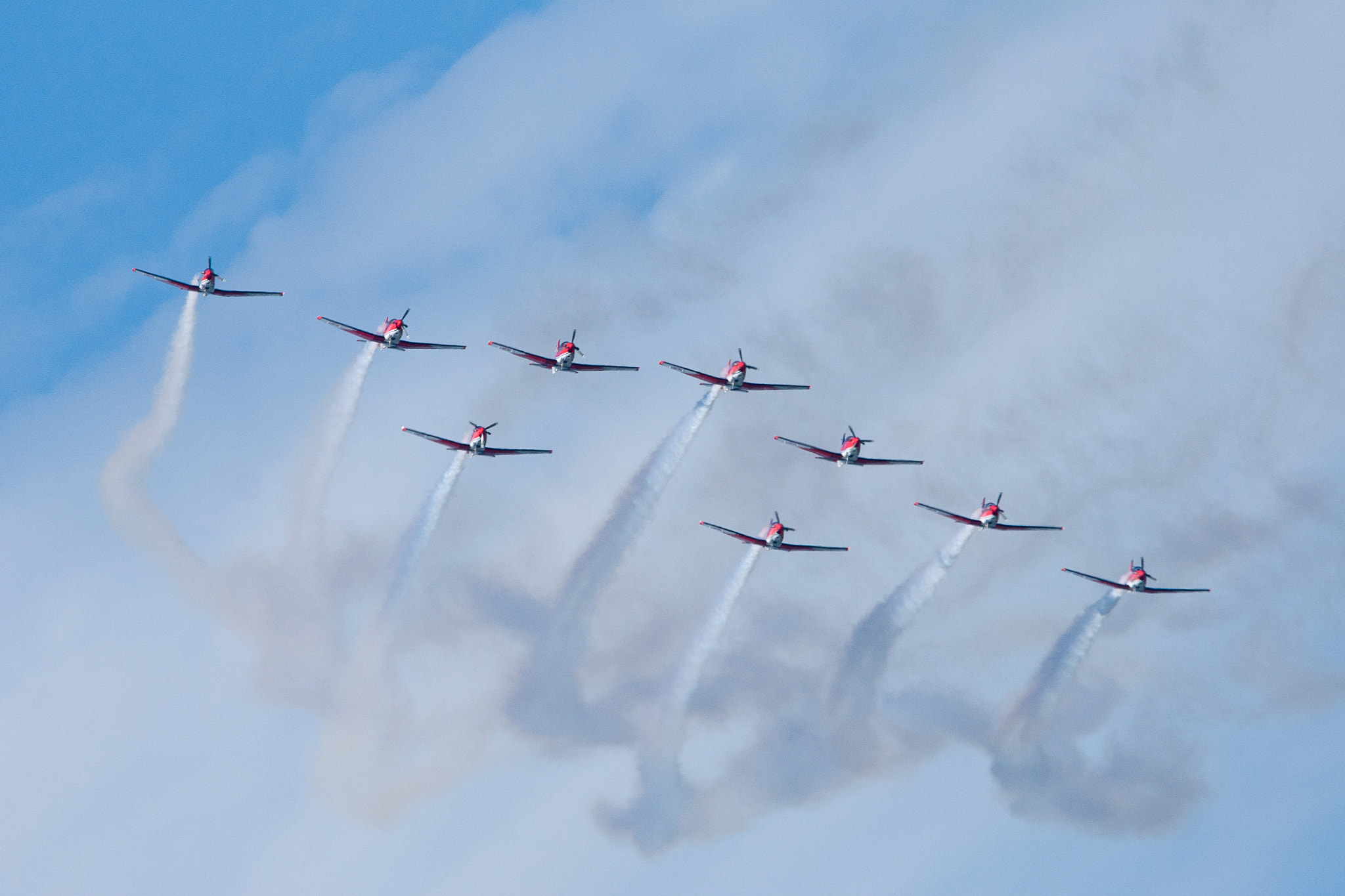 Sony Alpha DSLR-A700 + Sony 70-400mm F4-5.6 G SSM sample photo. Patrouille suisse photography