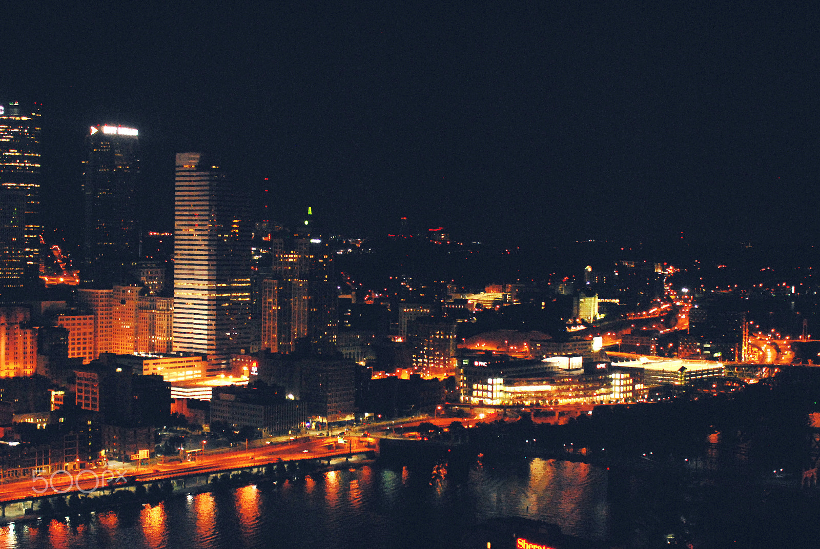 AF Zoom-Nikkor 35-135mm f/3.5-4.5 sample photo. Sea of lights photography