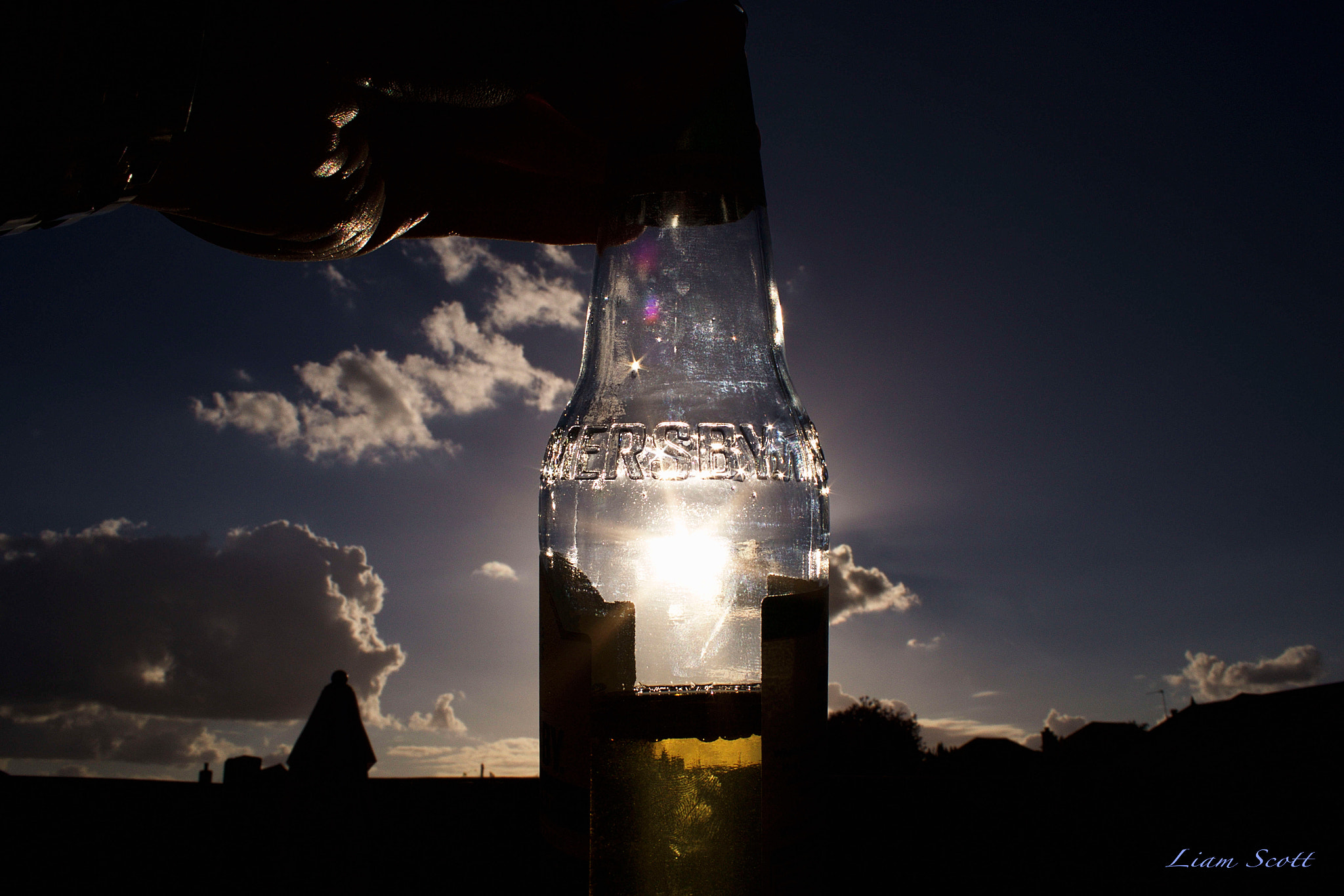 Canon EOS 7D Mark II + Canon EF-S 18-55mm F3.5-5.6 IS II sample photo. Beer in the sun. photography