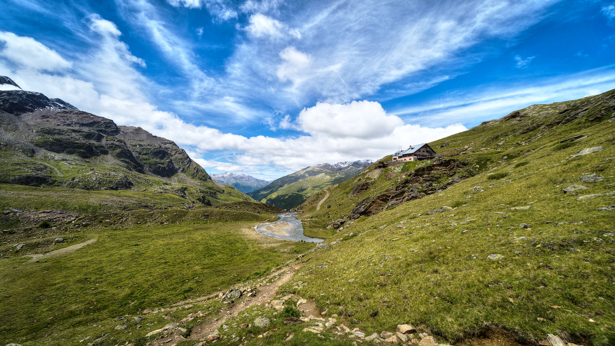 Sigma 12-24mm F4.5-5.6 EX DG Aspherical HSM sample photo. Rifugio branca on alps photography