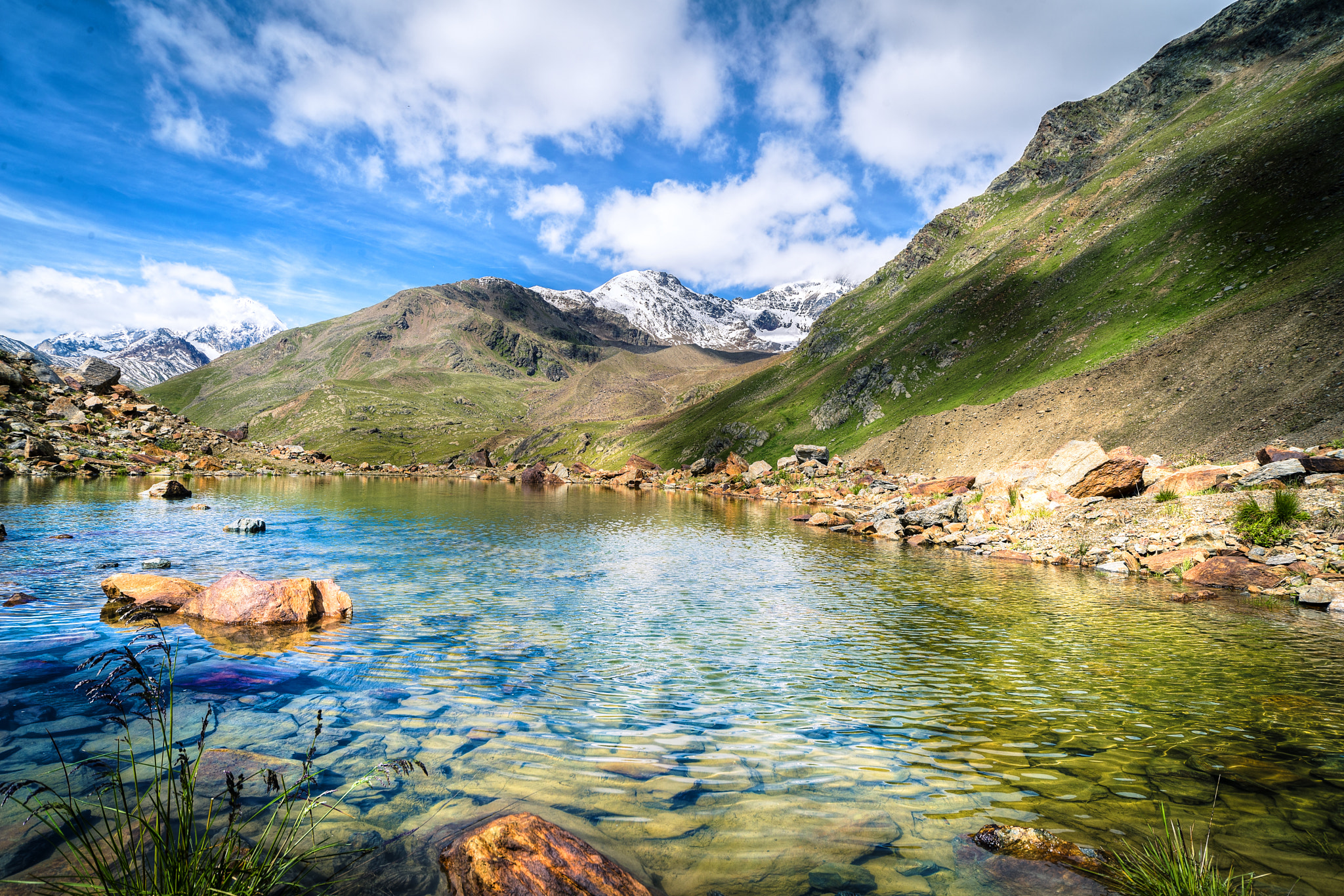 Nikon D610 + Sigma 12-24mm F4.5-5.6 EX DG Aspherical HSM sample photo. Lake on alps photography