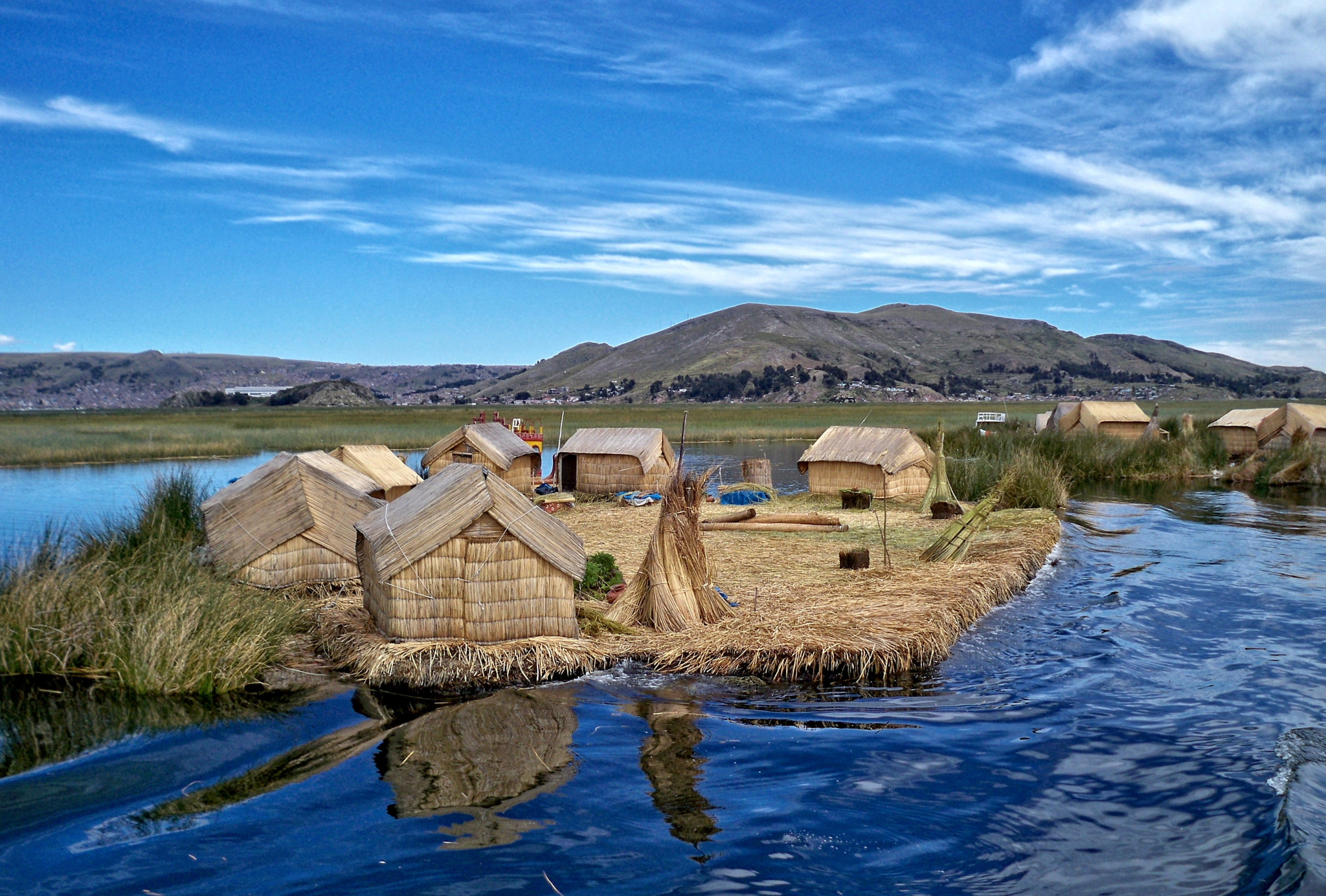 Kodak EasyShare M1033 sample photo. Uros island, puno, peru photography