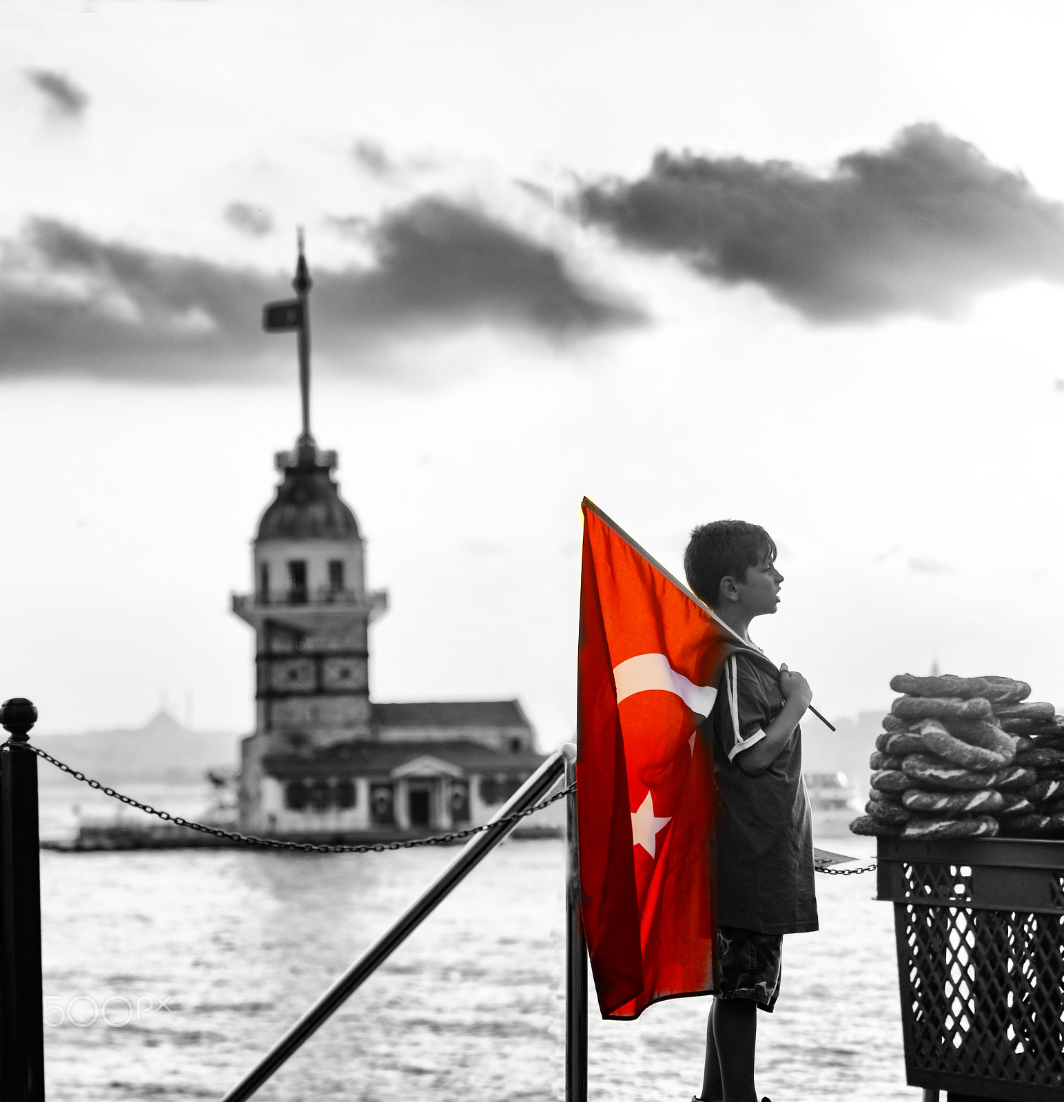 Nikon D7200 + AF Nikkor 70-210mm f/4-5.6D sample photo. Istanbul's eyes photography