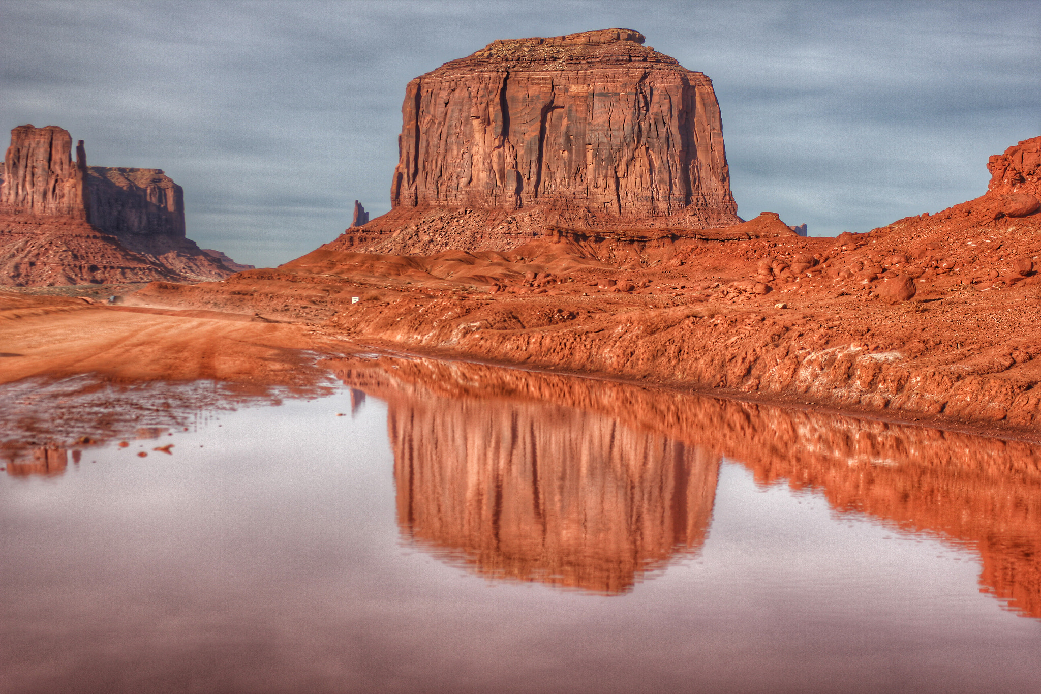 Canon EOS 550D (EOS Rebel T2i / EOS Kiss X4) + Canon EF28-90mm f/4-5.6 sample photo. Reflecting on merrick butte, monument valley, utah. canon 550d photography