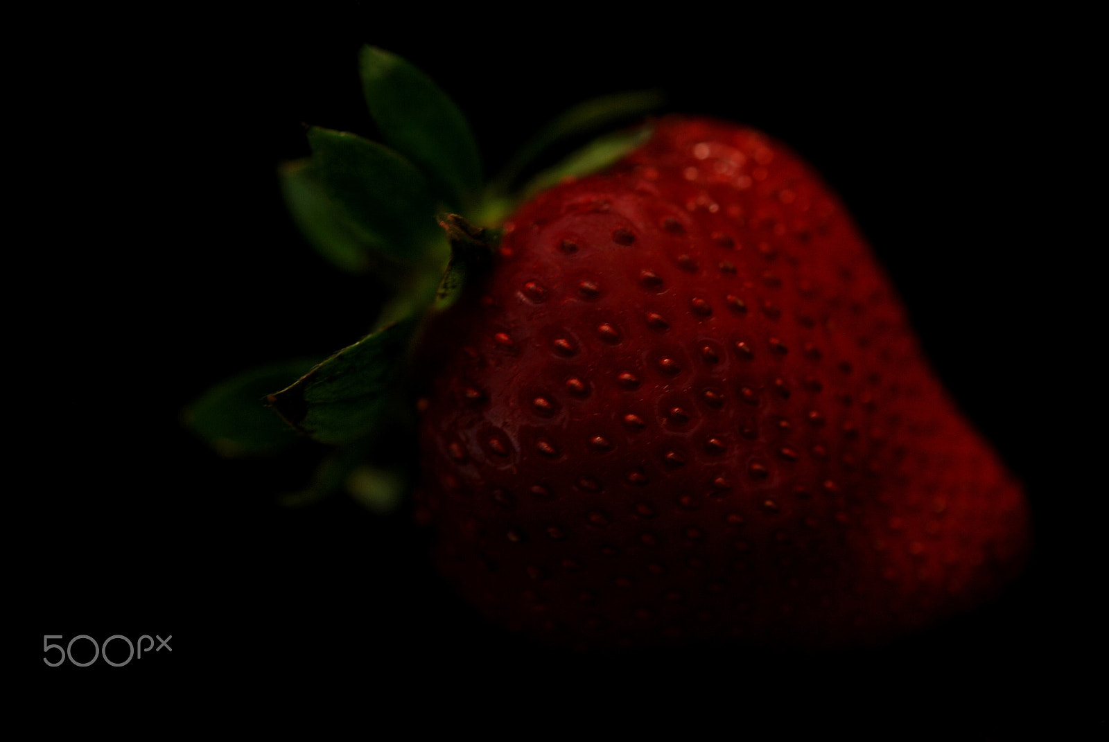 Nikon AF-S Micro-Nikkor 60mm F2.8G ED sample photo. Strawberry photography
