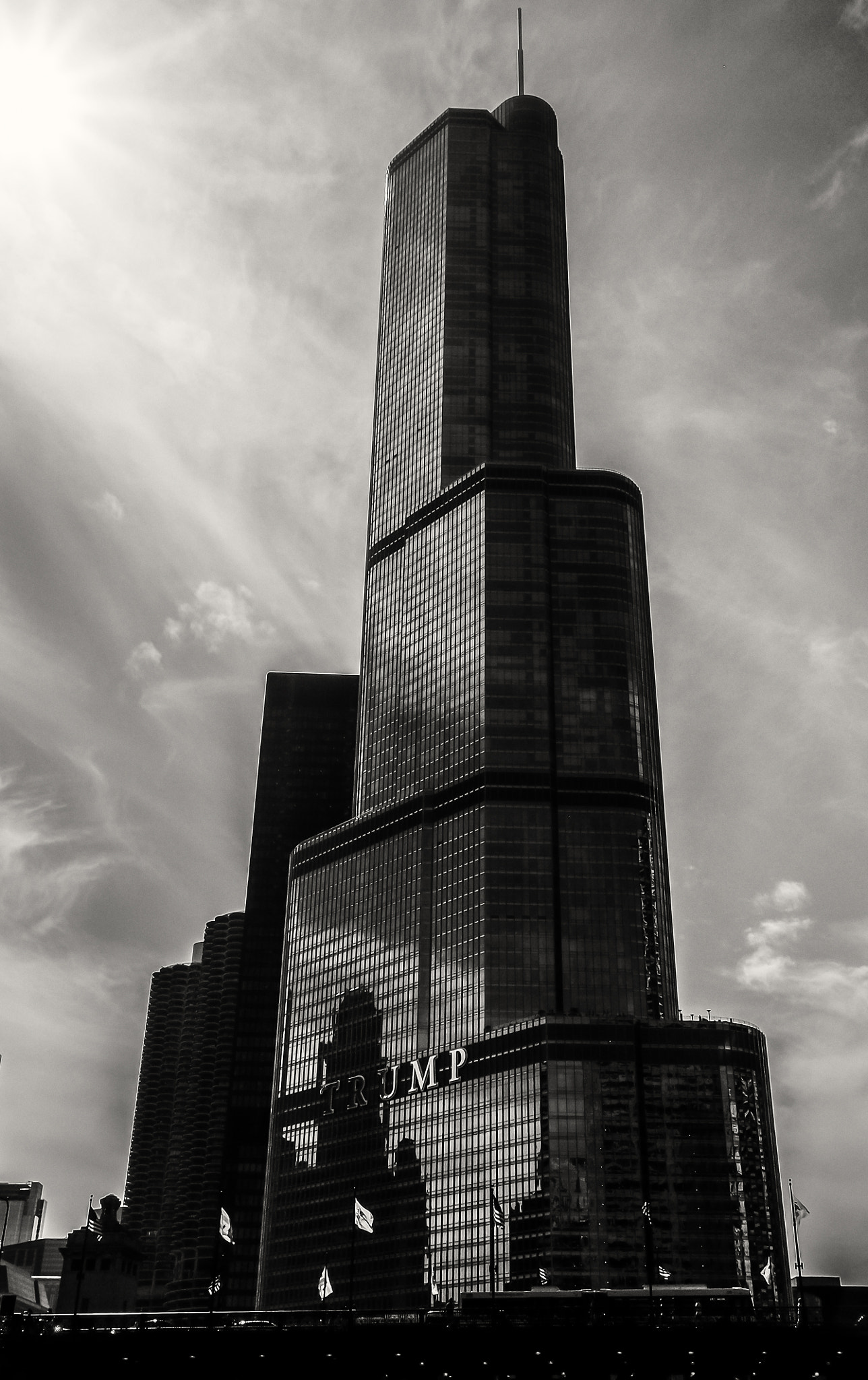 Fujifilm XF 10-24mm F4 R OIS sample photo. Looming trump photography
