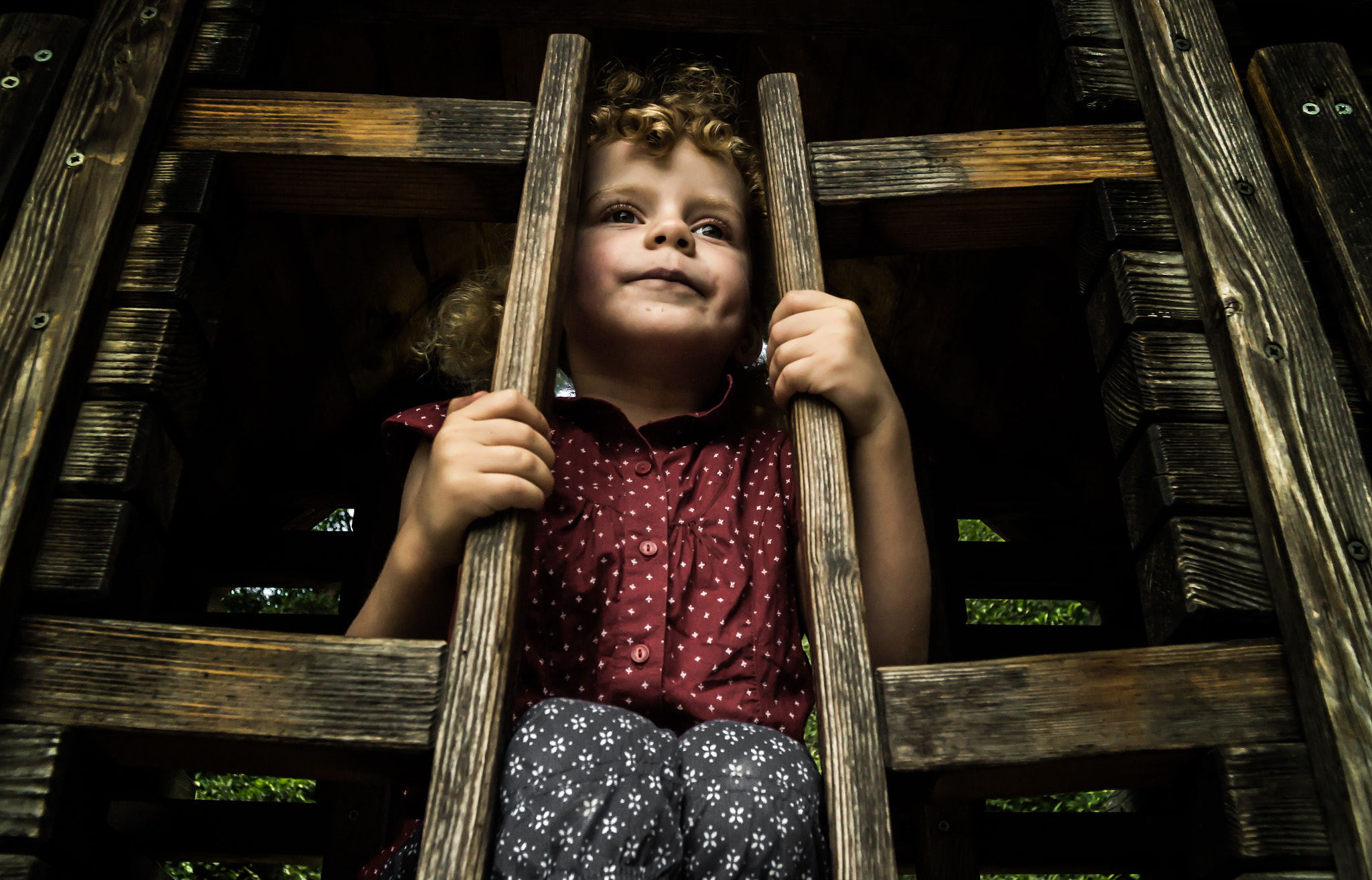 Sigma 17-35mm F2.8-4 EX Aspherical sample photo. Childhood sadness photography