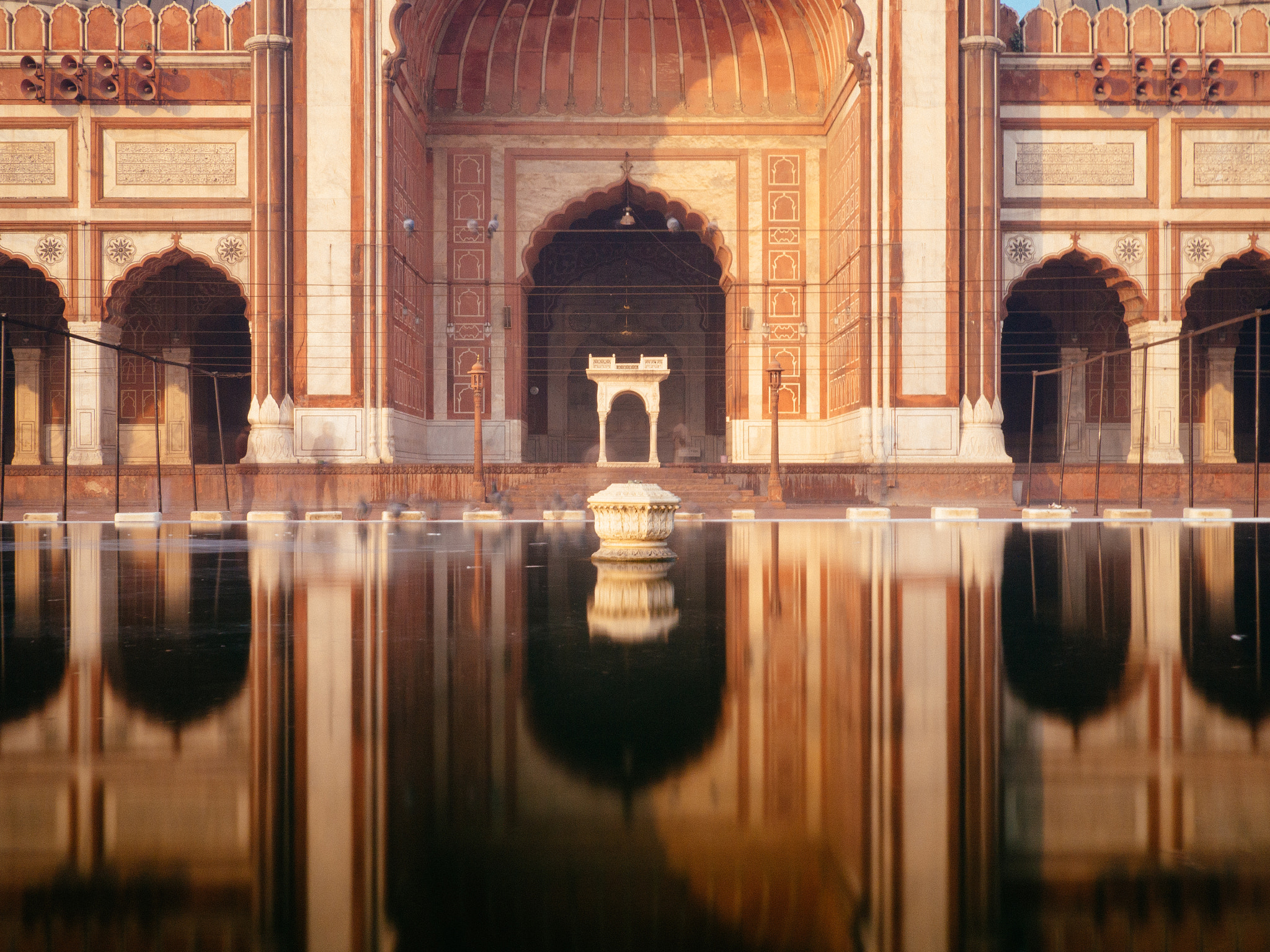 Olympus OM-D E-M10 + LUMIX G 20/F1.7 II sample photo. Jame masjid, new delhi, india photography