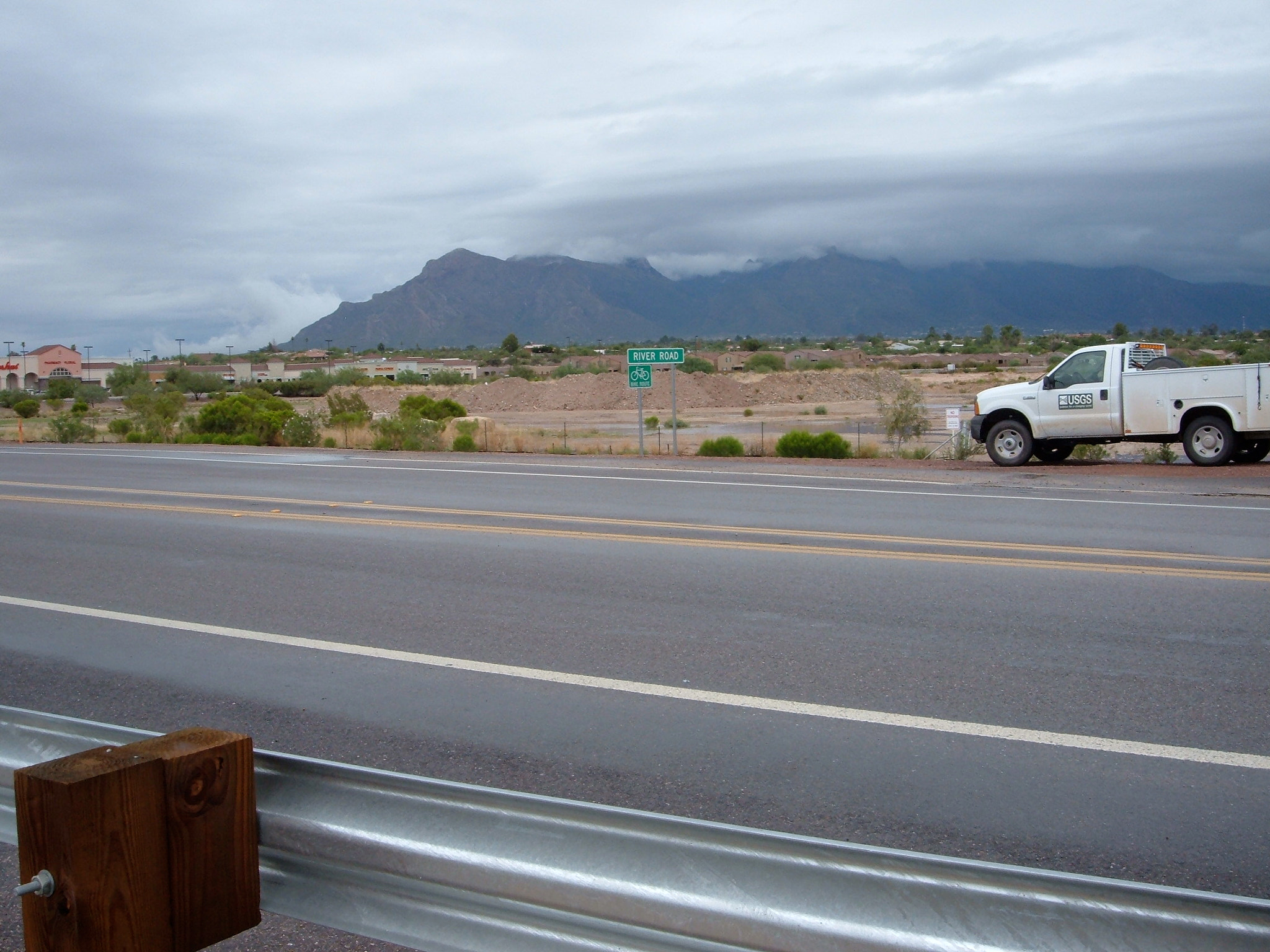 Fujifilm FinePix A340 sample photo. Tucson, arizona landscape photography