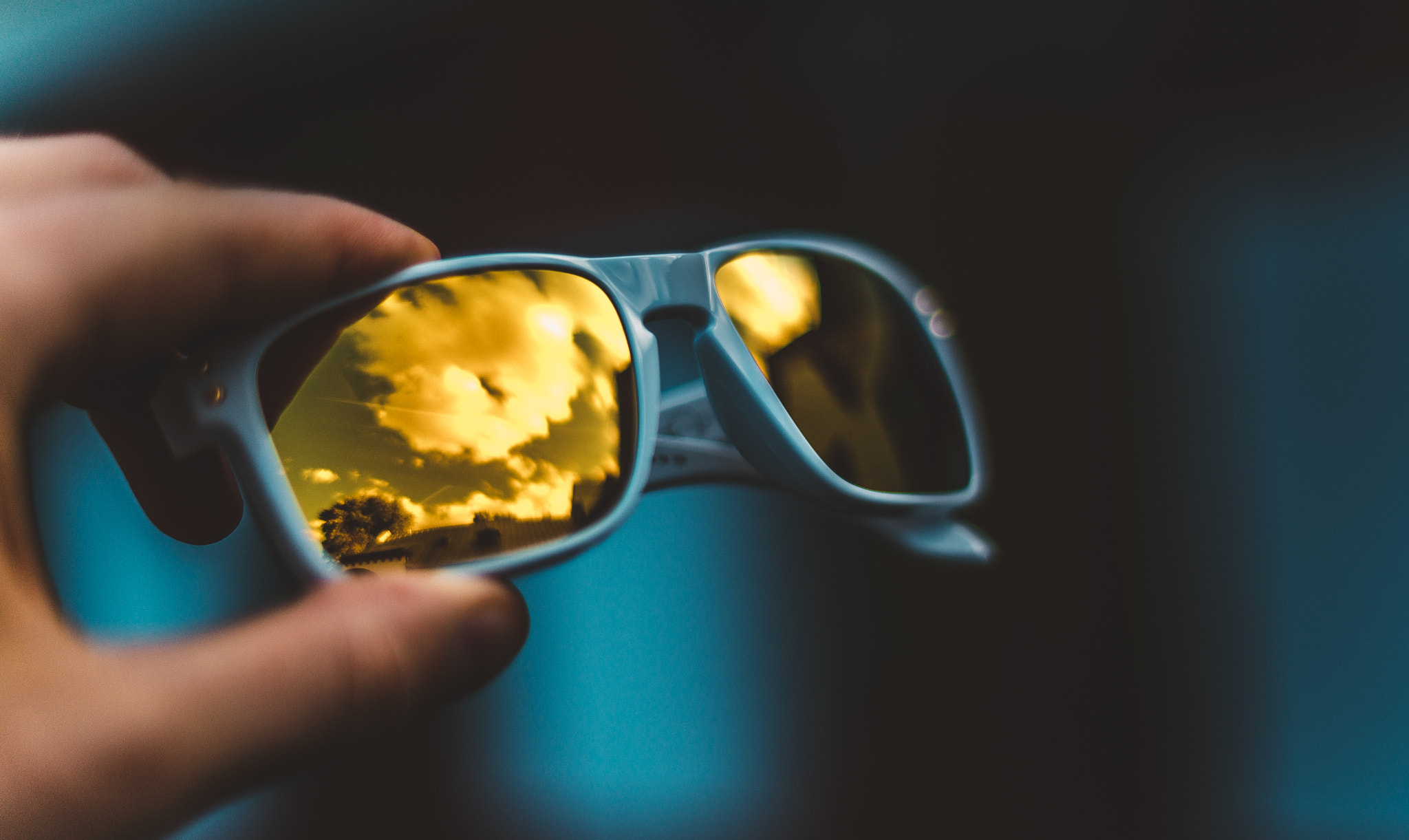 Sony a7R II + Sony 50mm F1.4 sample photo. Glasses photography