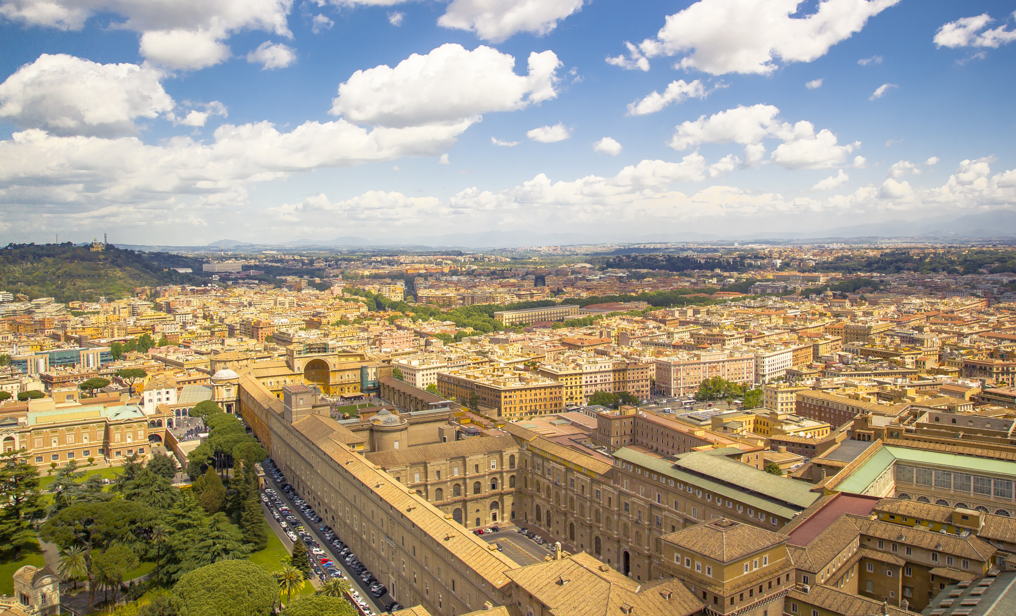 Tamron SP AF 17-50mm F2.8 XR Di II LD Aspherical (IF) sample photo. En lo mas alto del vaticano, vista oeste. photography