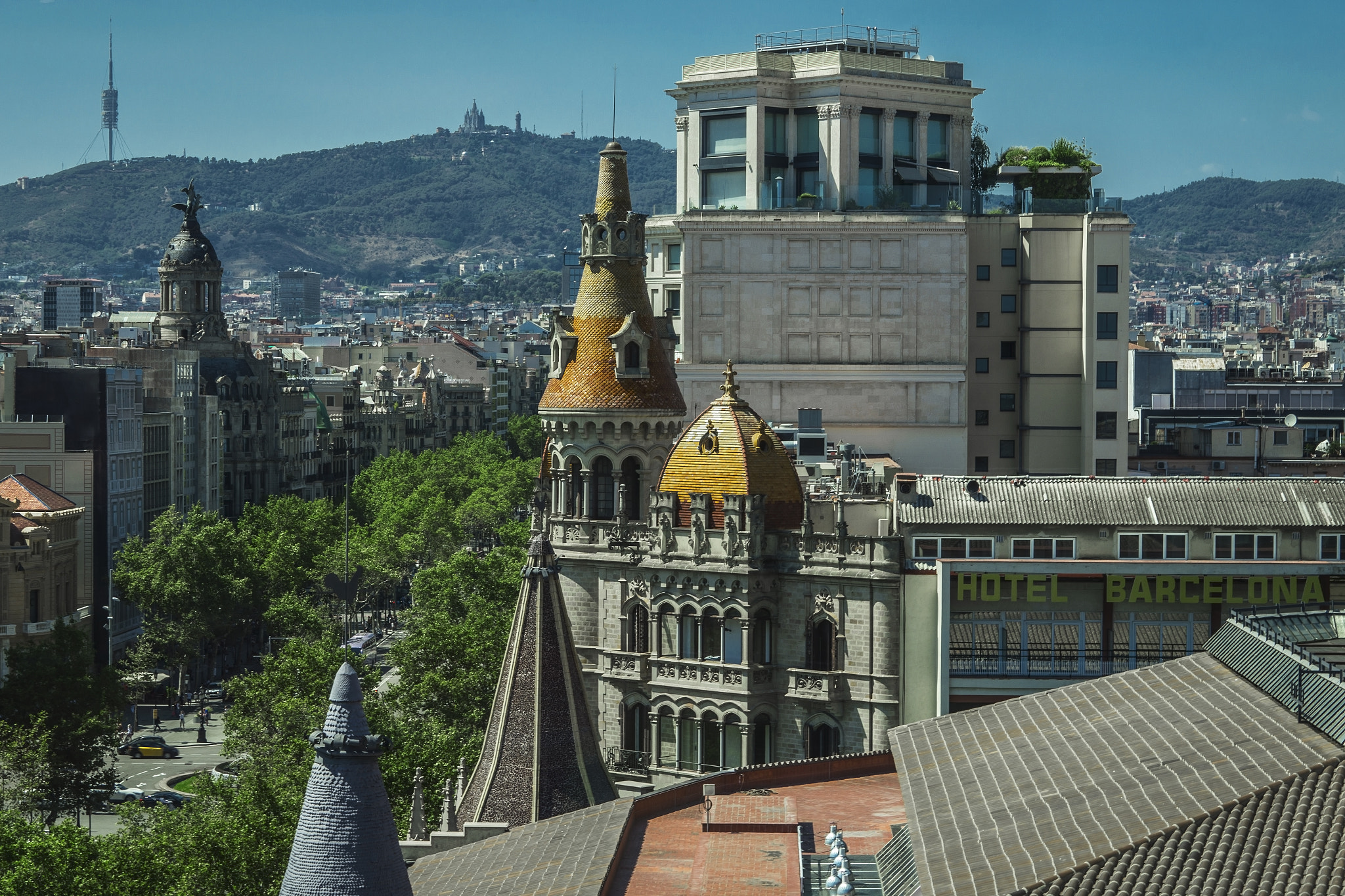 Sony a99 II + Sony 70-400mm F4-5.6 G SSM sample photo. Barcelona. spain photography