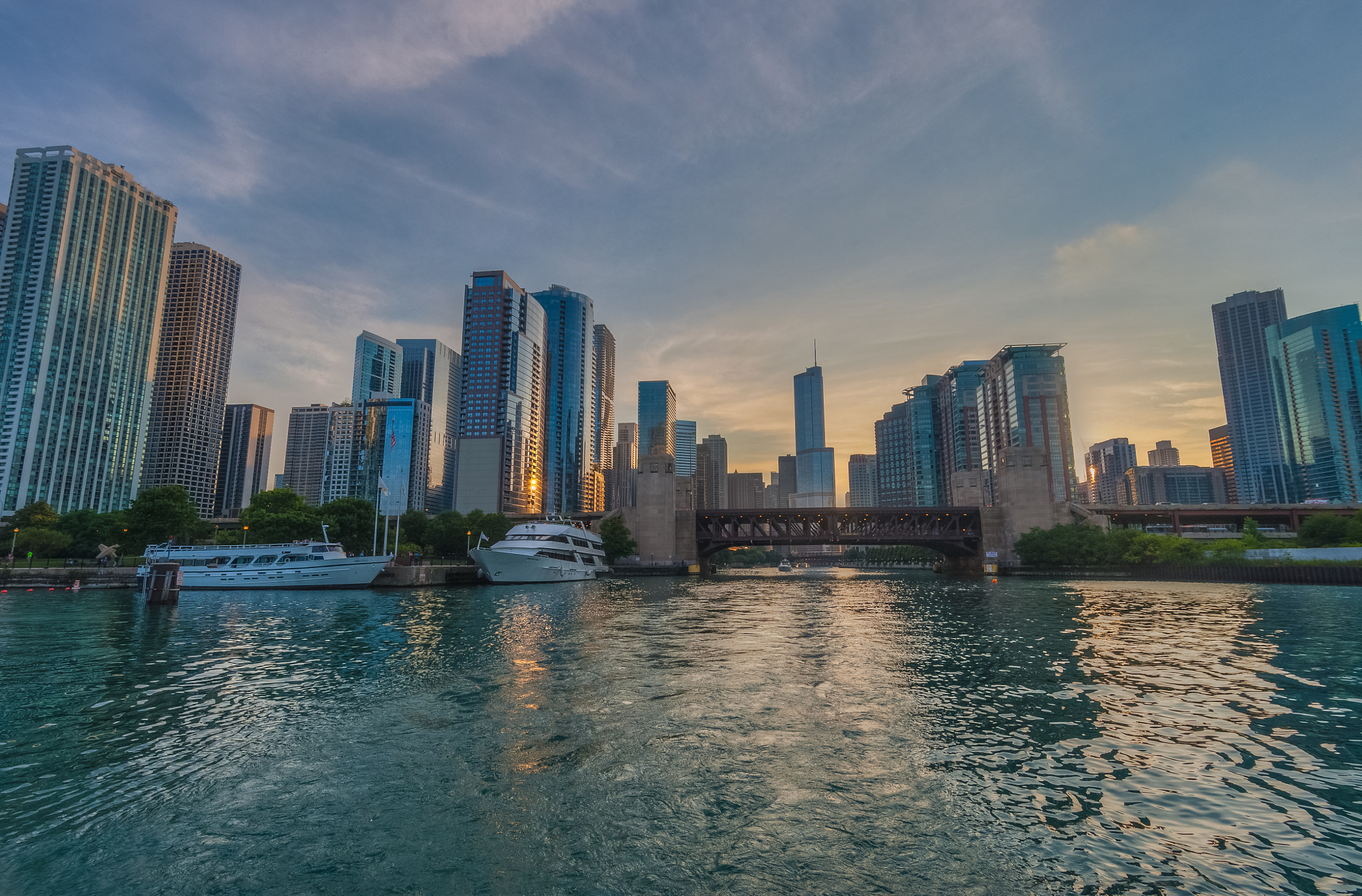 Nikon D700 + Tokina AT-X 17-35mm F4 Pro FX sample photo. Chicago skyline from the river photography