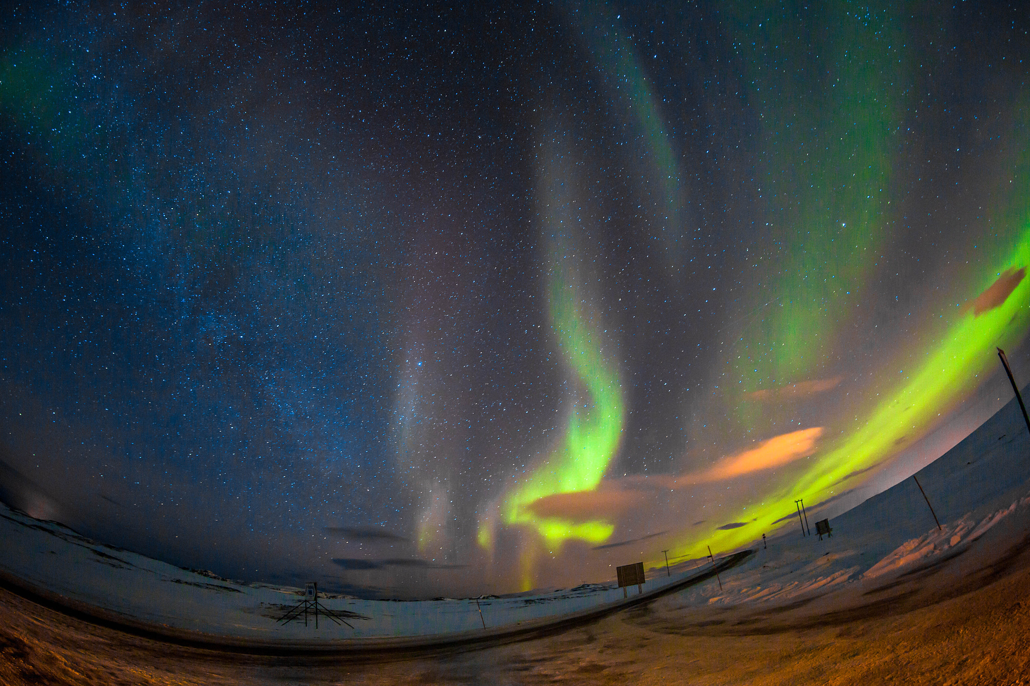 Canon EF 8-15mm F4L Fisheye USM sample photo. Lights from heaven photography