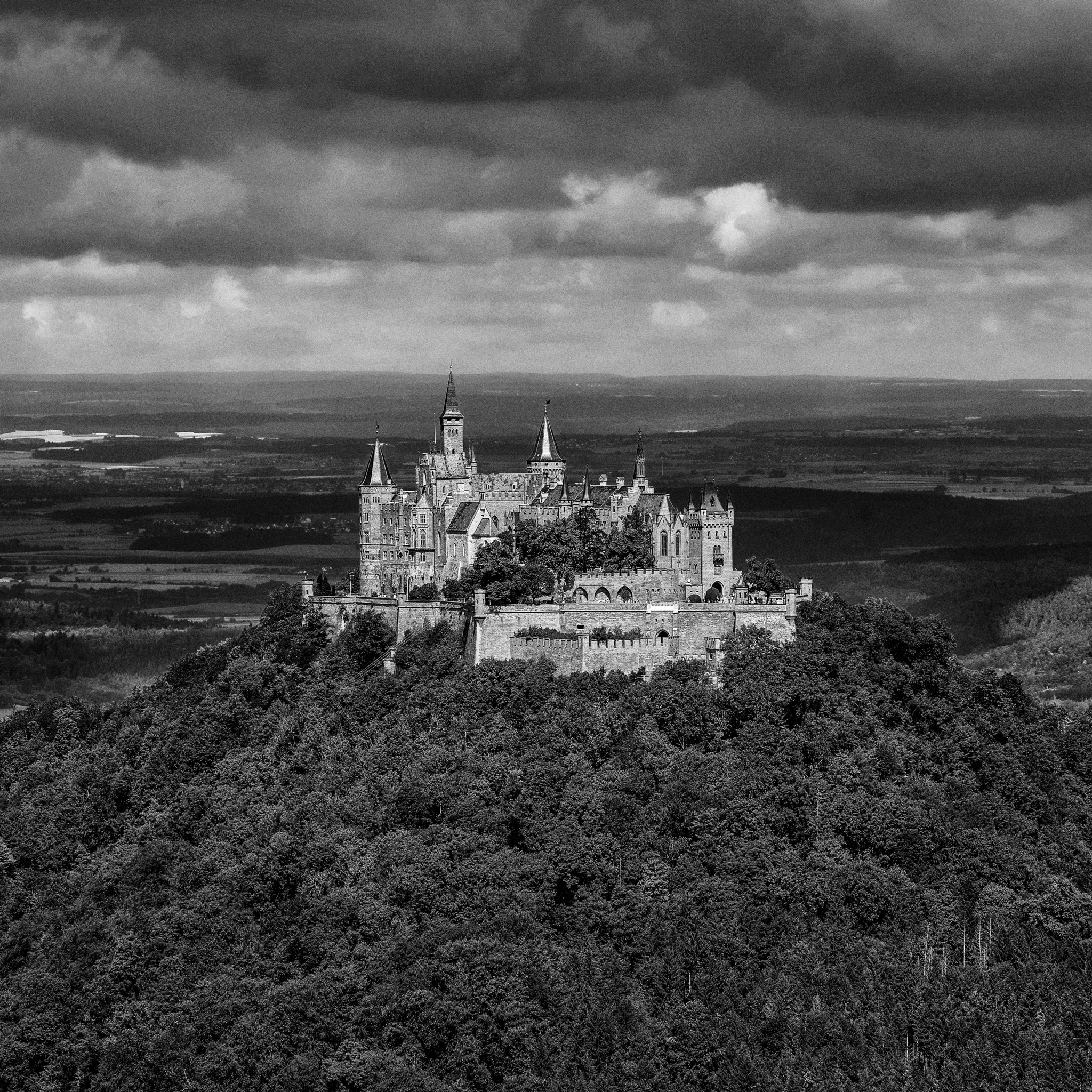 Phase One IQ3 100MP sample photo. The castle photography