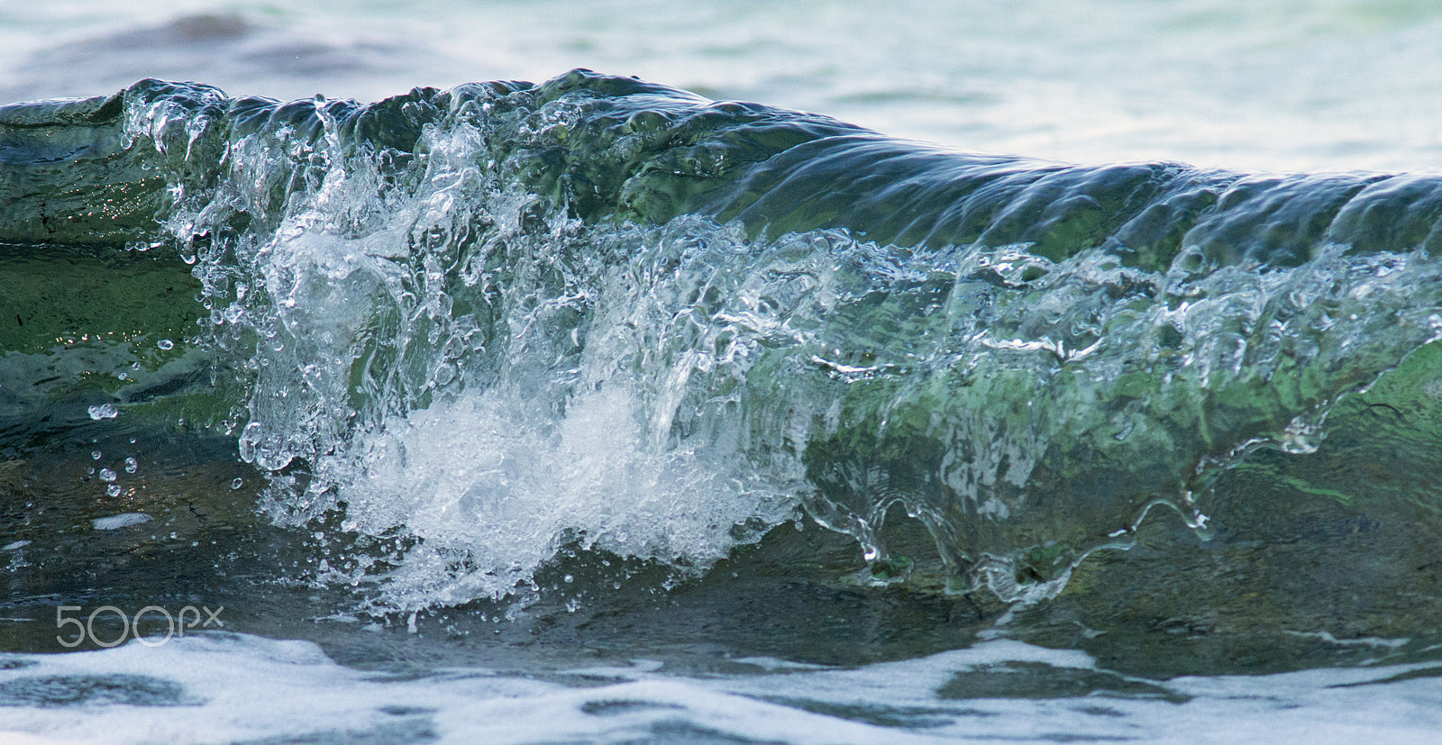Nikon D800 + AF Zoom-Nikkor 70-210mm f/4 sample photo. The waves (without katrina) photography