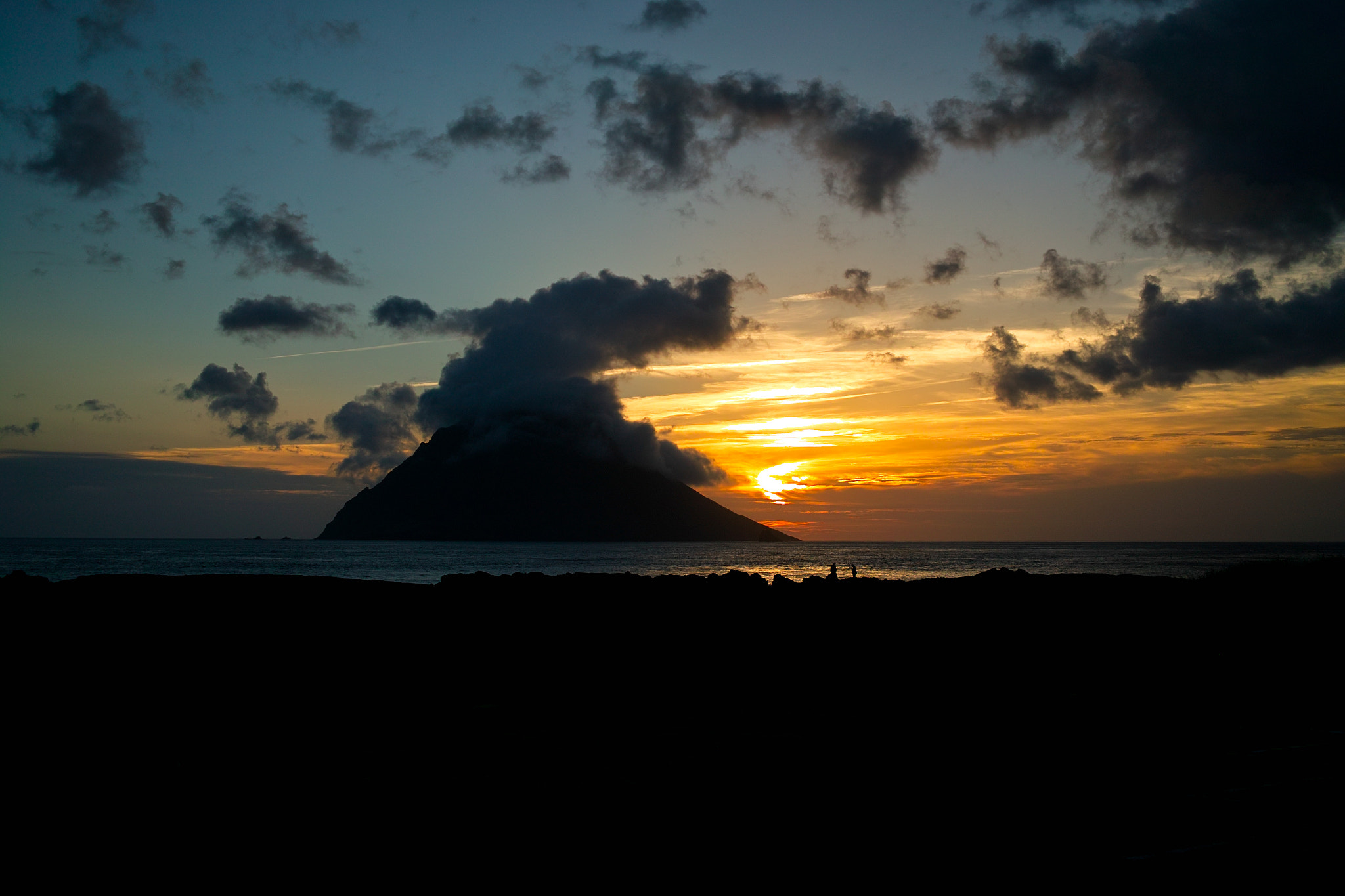 Sigma DP2x sample photo. Island in the sunset photography