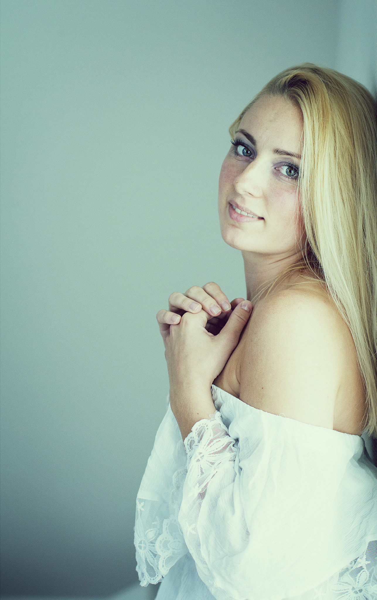 Sigma 50mm F1.4 EX DG HSM sample photo. Women photography