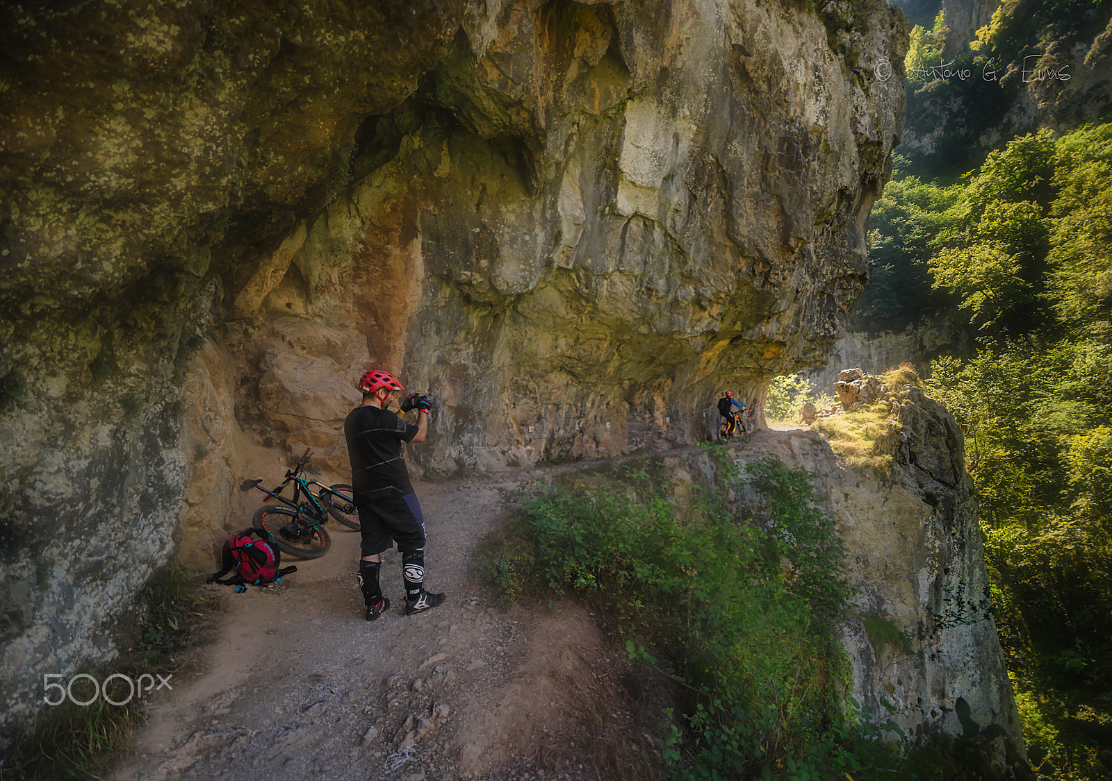 Sigma AF 10-20mm F4-5.6 EX DC sample photo. Mountain gorge photography