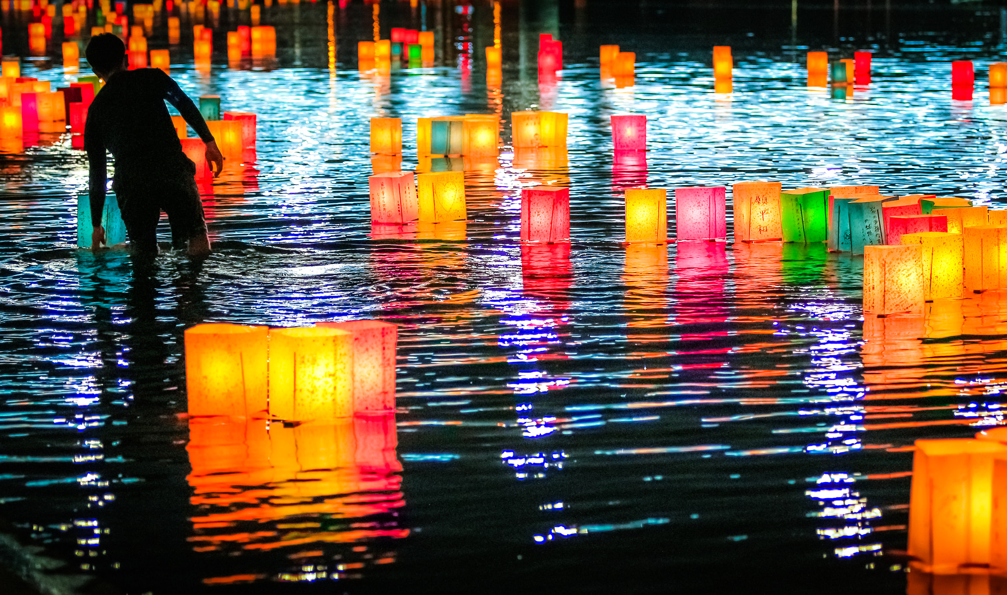 Canon EOS 650D (EOS Rebel T4i / EOS Kiss X6i) sample photo. Lights with prayers for world peace photography