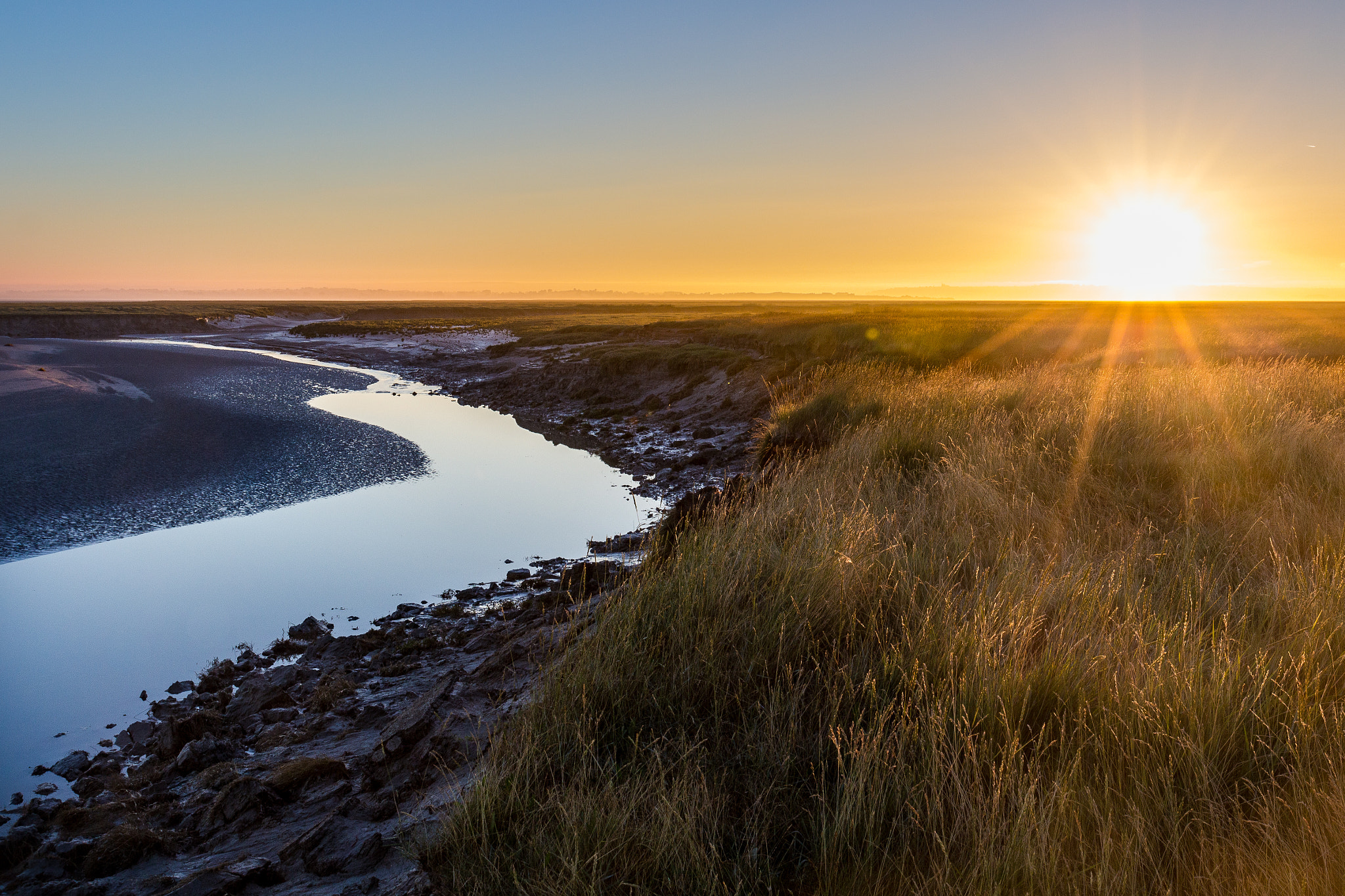 Canon EF 24-70mm F4L IS USM sample photo. Sunrise photography