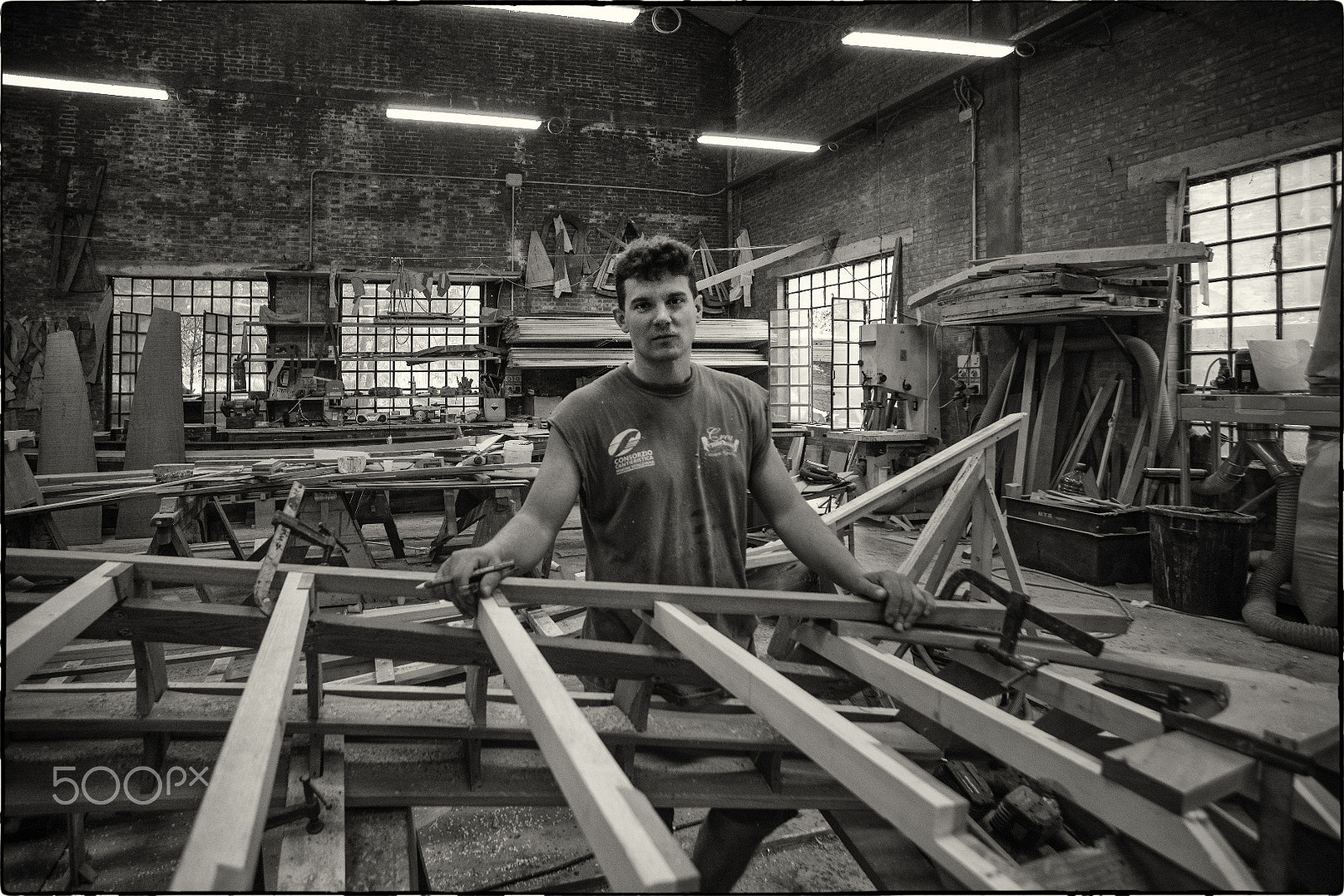 Sigma 15-30mm f/3.5-4.5 EX DG Aspherical sample photo. Francesco hand produces gondolas in venice, 2016 photography