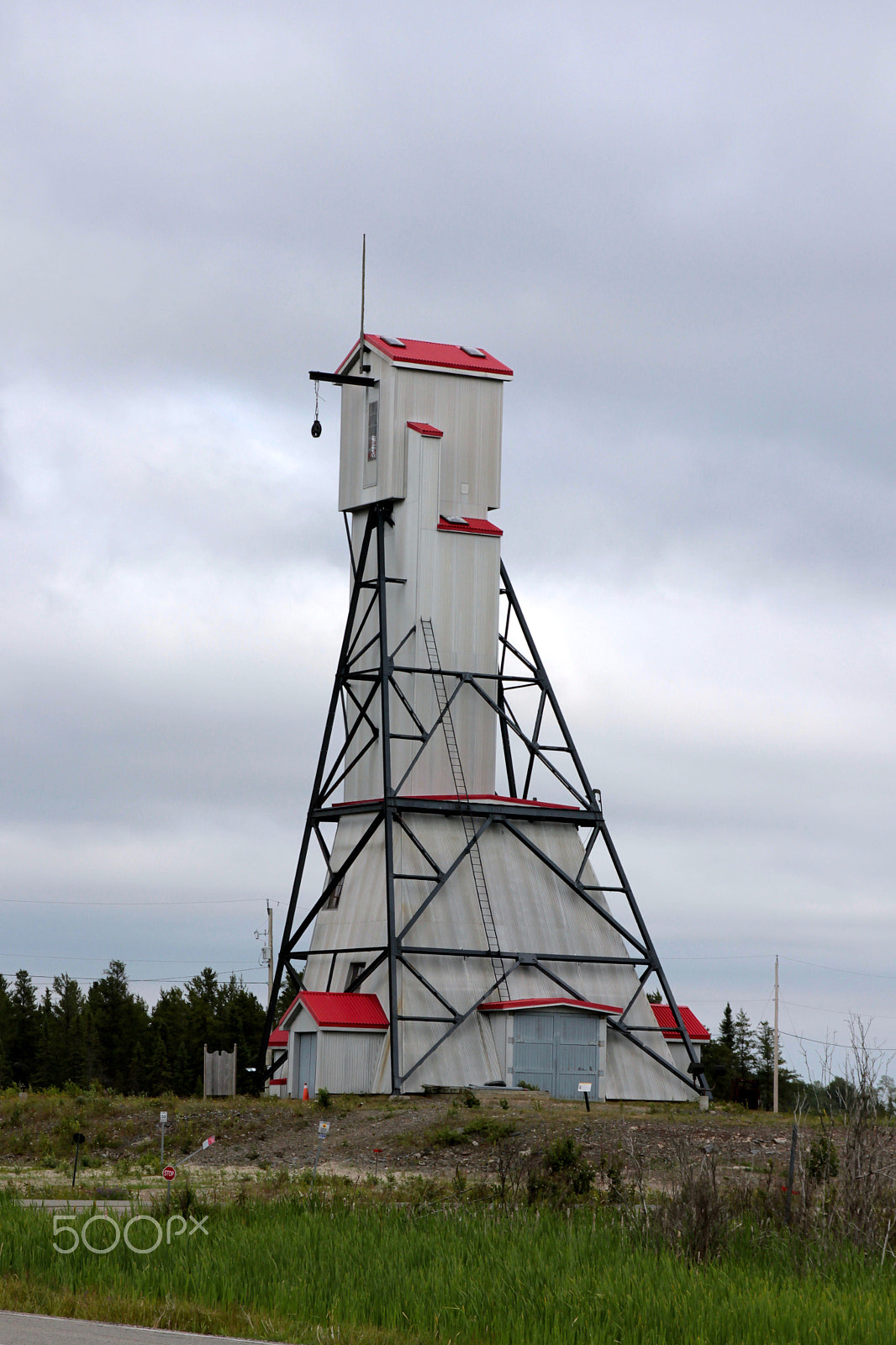 Sigma 17-70mm F2.8-4 DC Macro OS HSM sample photo. Mining tower photography