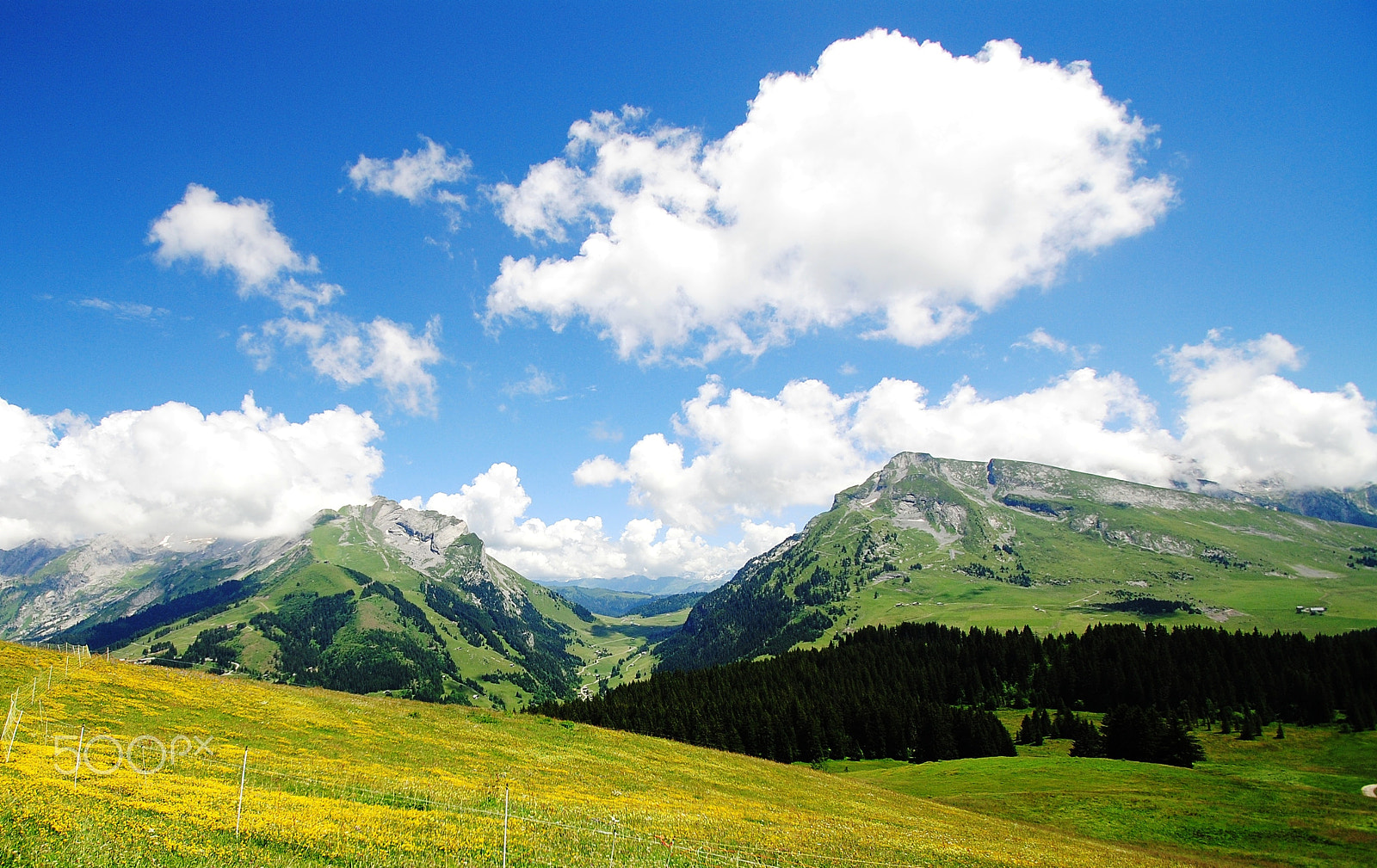 Nikon D3000 sample photo. French alps photography