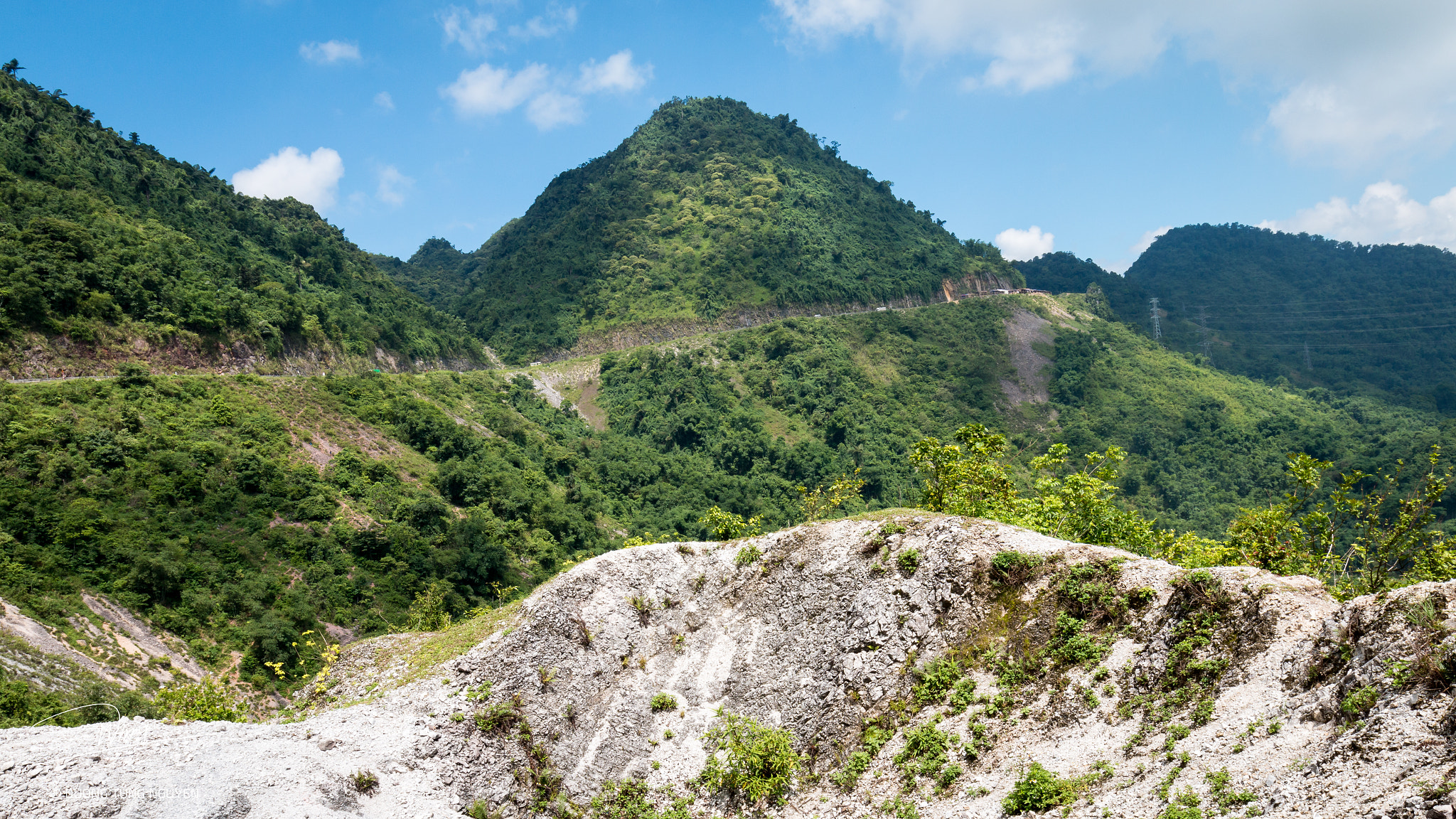 Canon EOS 70D + Canon EF 16-35mm F4L IS USM sample photo. Mai châu hòa bình photography