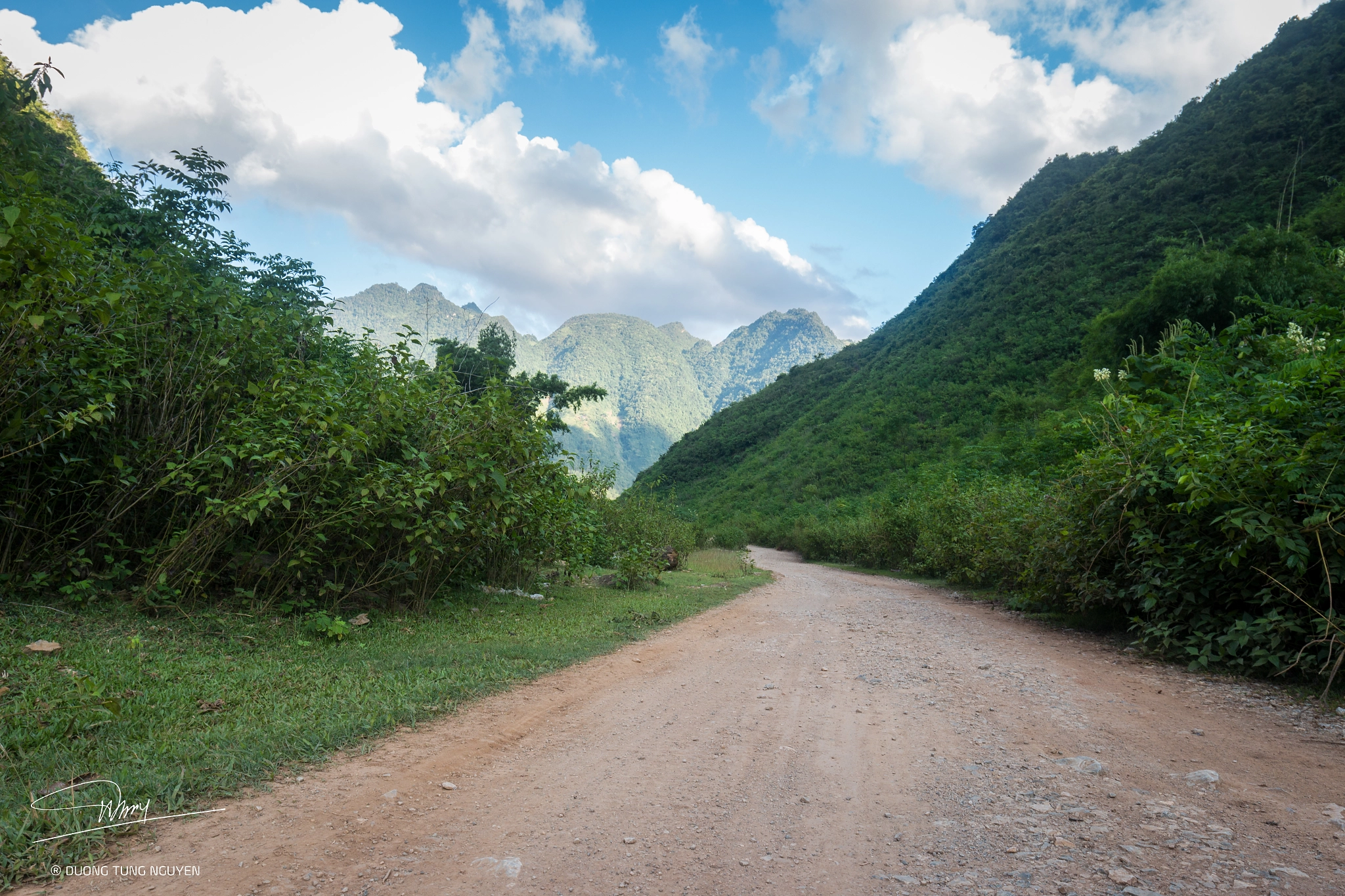 Canon EOS 70D + Canon EF 16-35mm F4L IS USM sample photo. Mai châu hòa bình photography